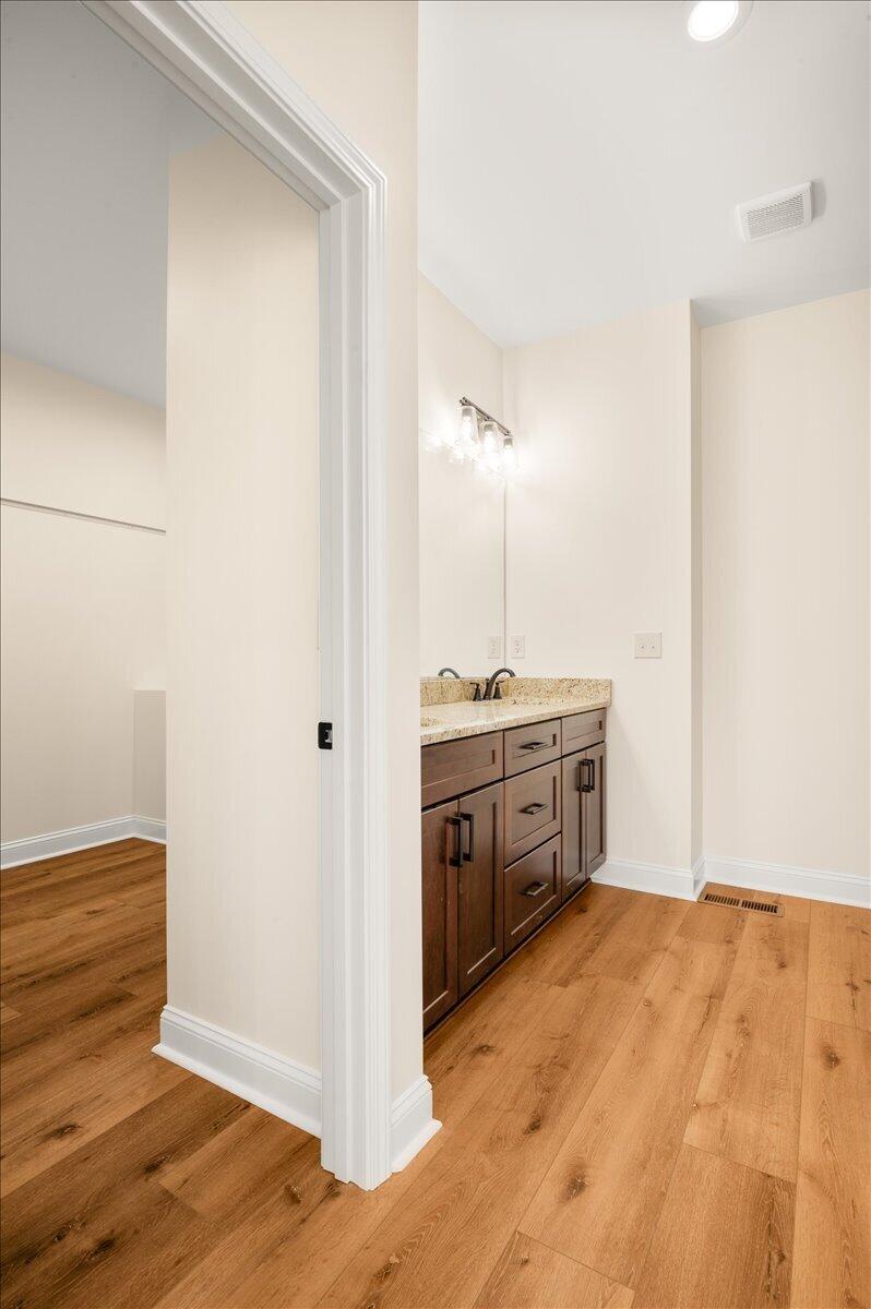 129 Pin Oak Trail Property Photo 18