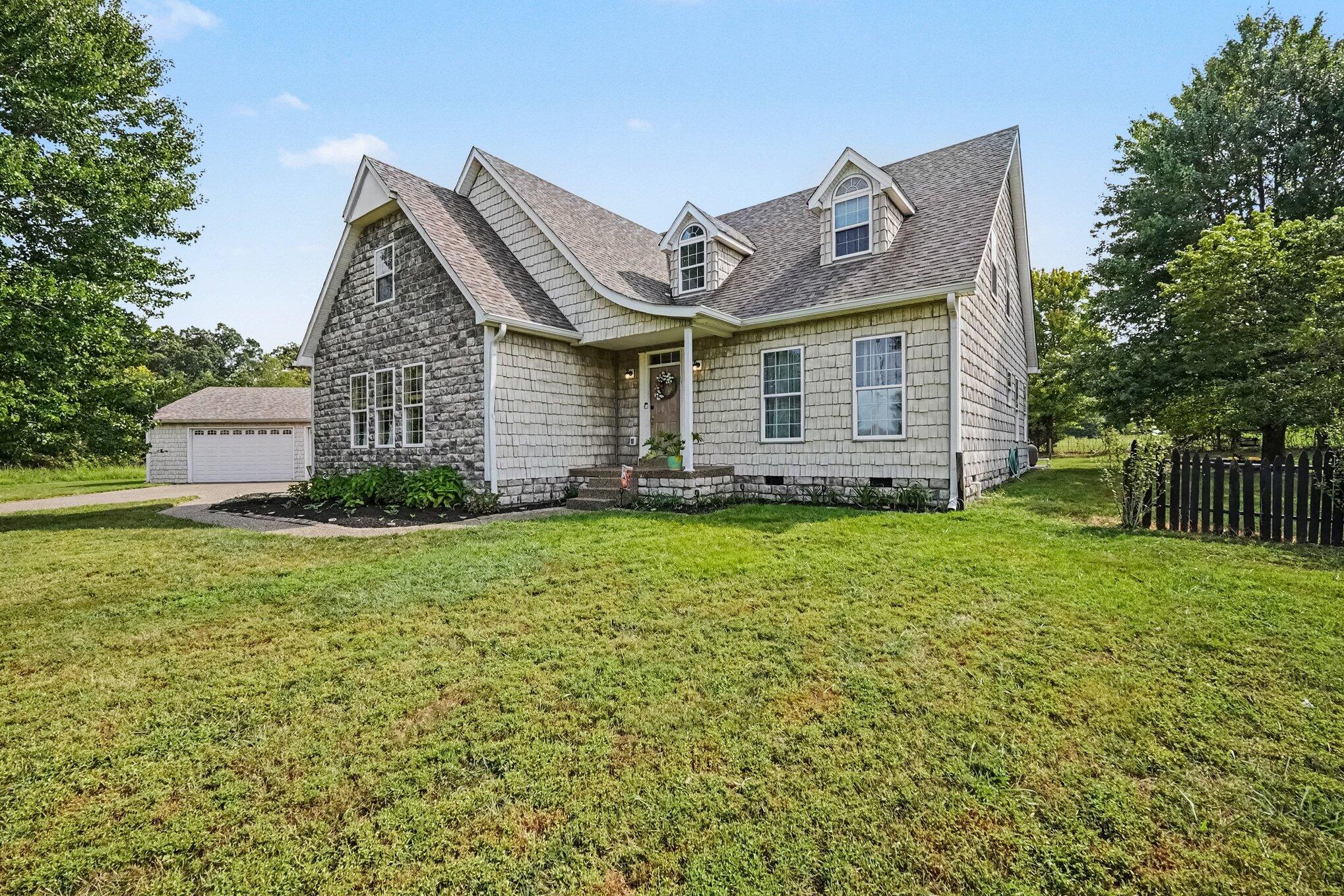 1025 Buck Run Trail Property Photo 2