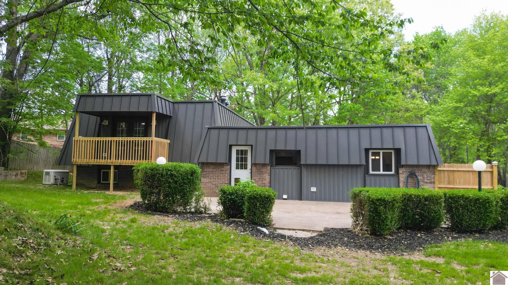 130 Garland Drive Property Photo 11
