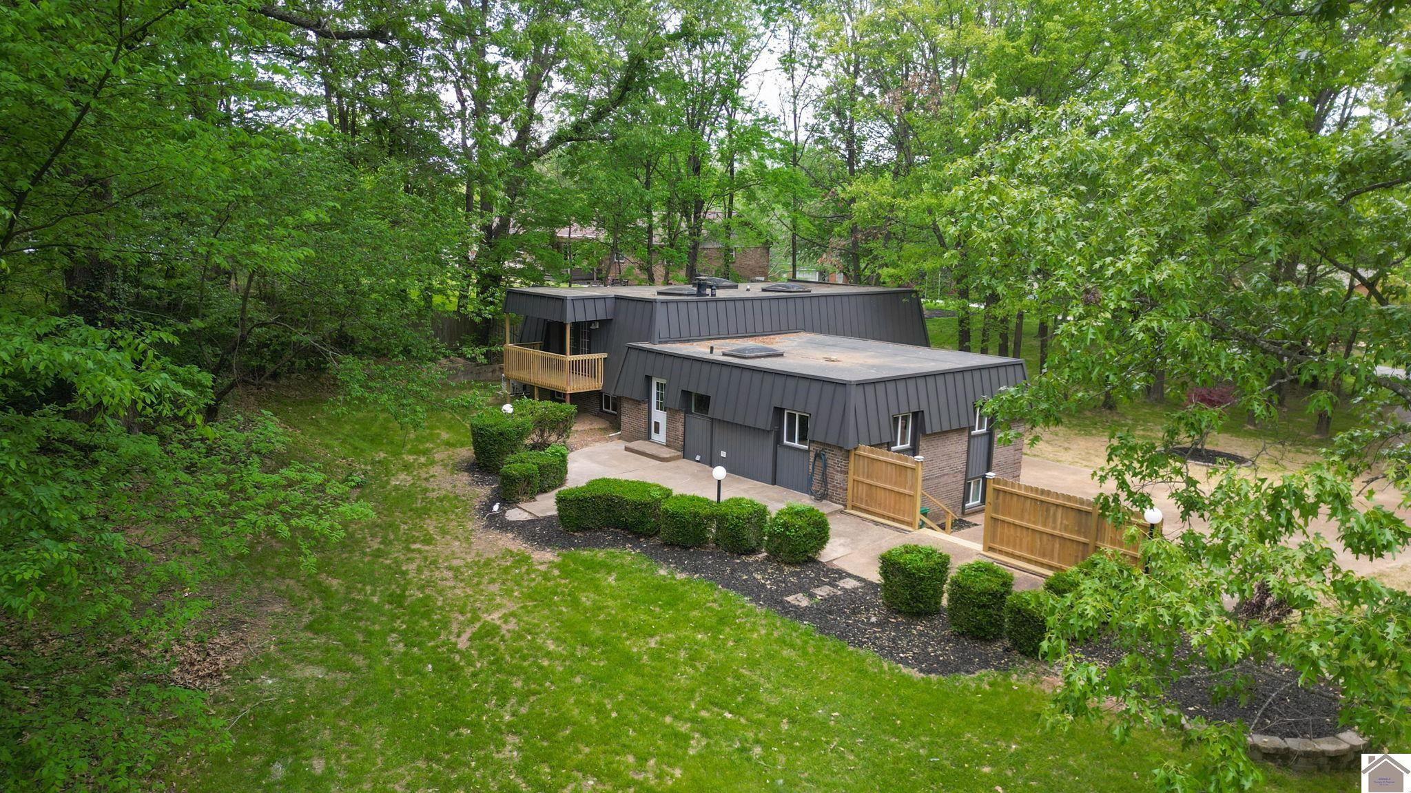 130 Garland Drive Property Photo 15