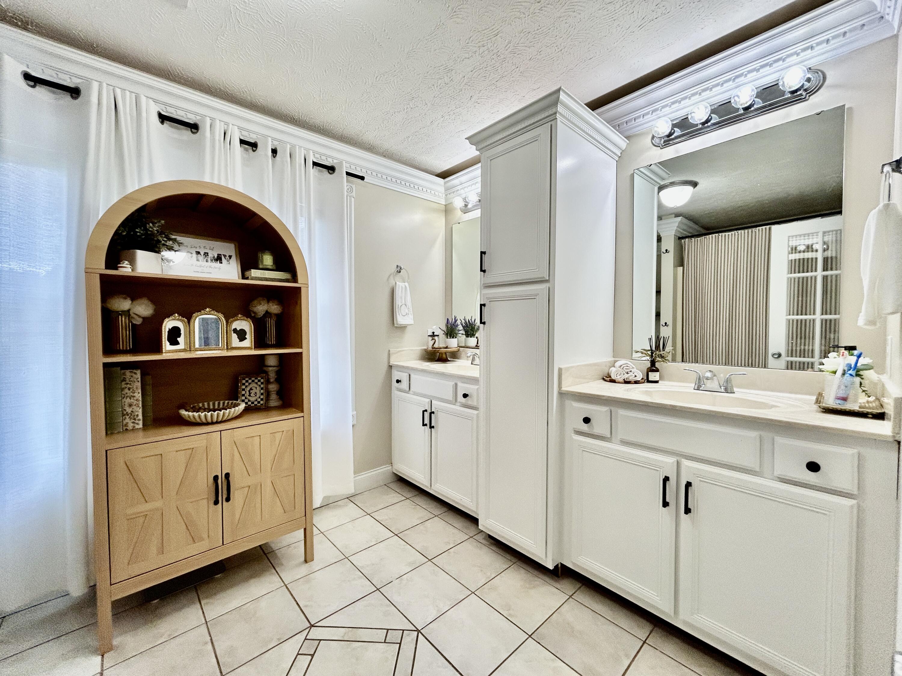 254 Observation Pointe Drive Property Photo 44