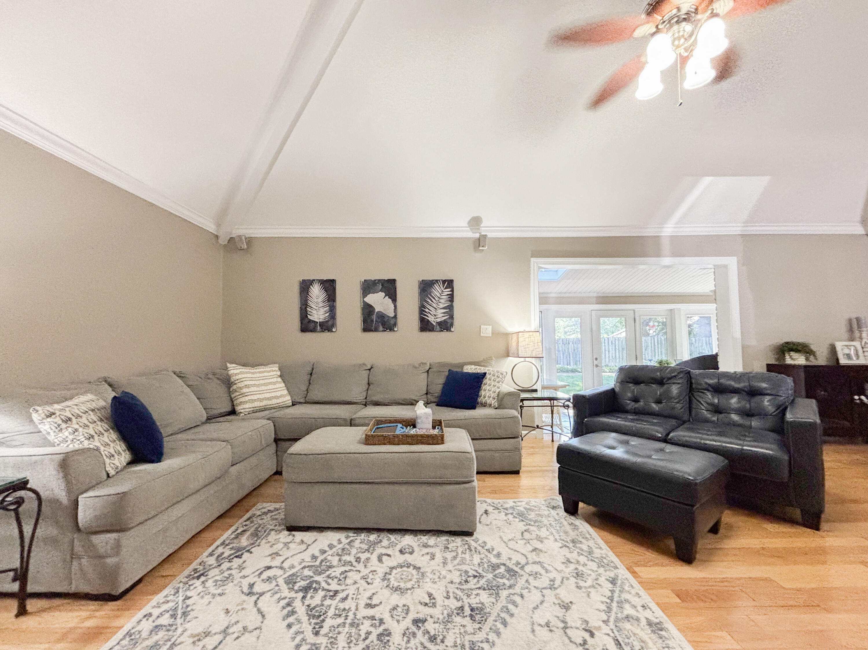 4280/4282 Forest Cove Property Photo 5