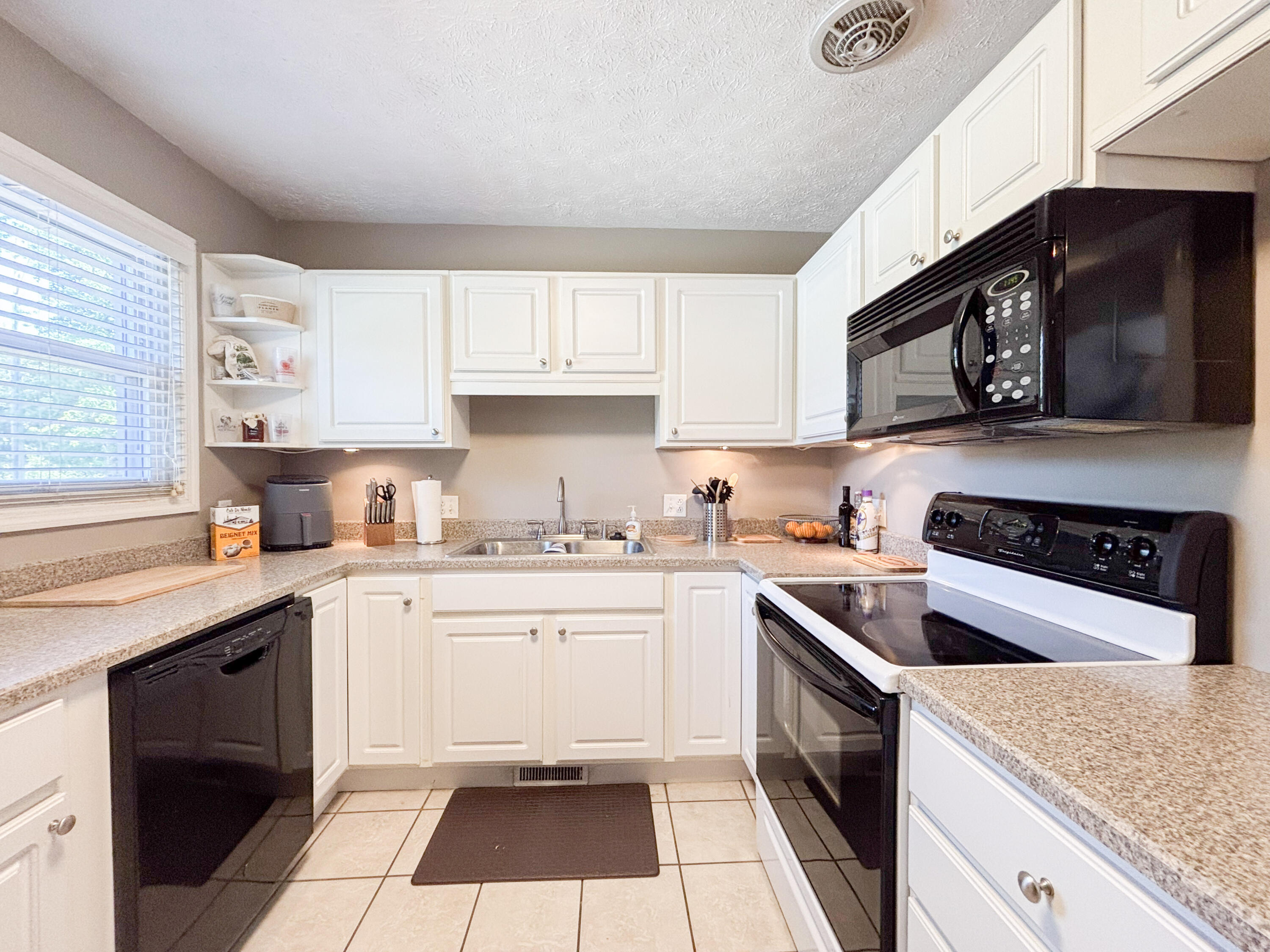 4280/4282 Forest Cove Property Photo 42