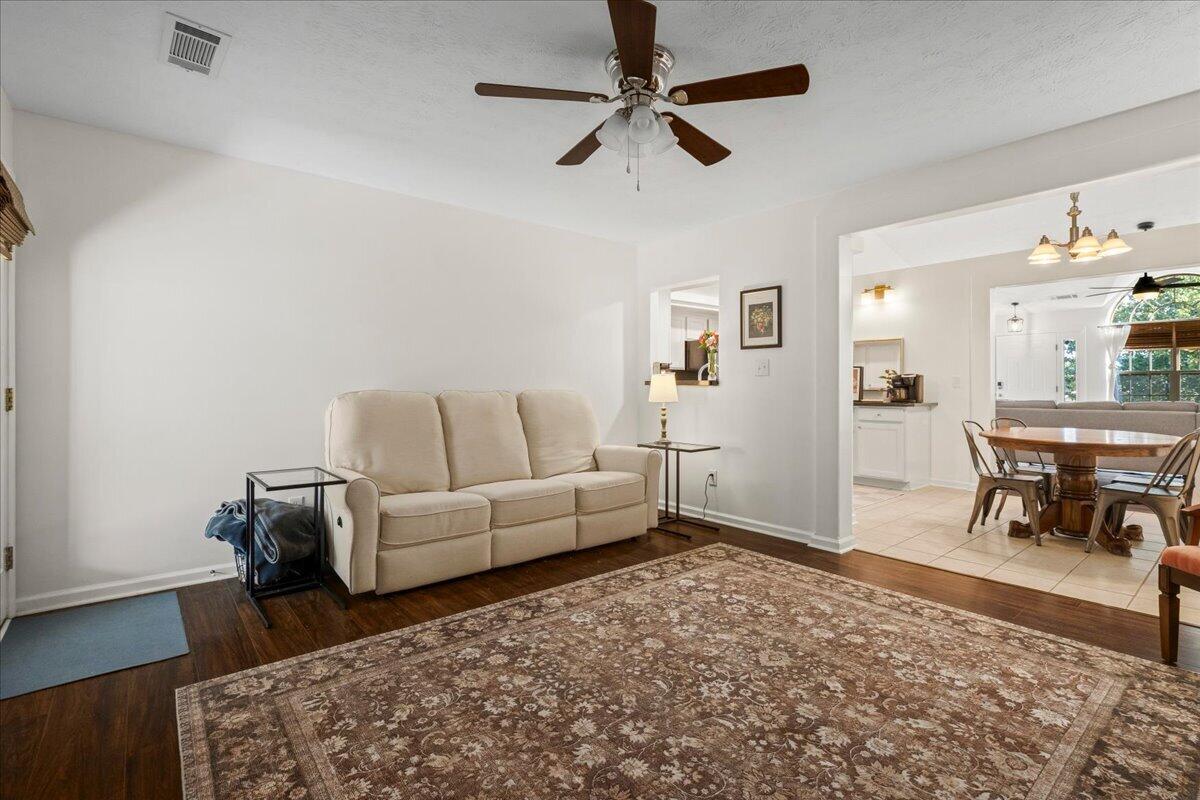 2708 Mountain Laurel Circle Property Photo 17