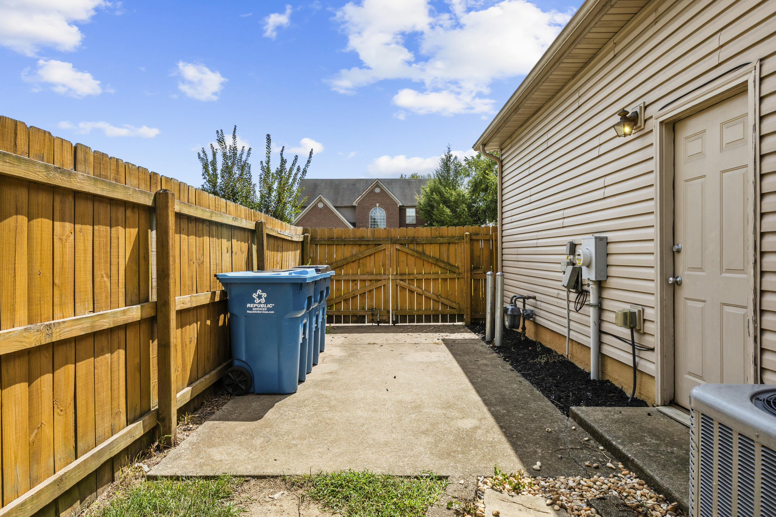 172 Hawthorne Drive Property Photo 41