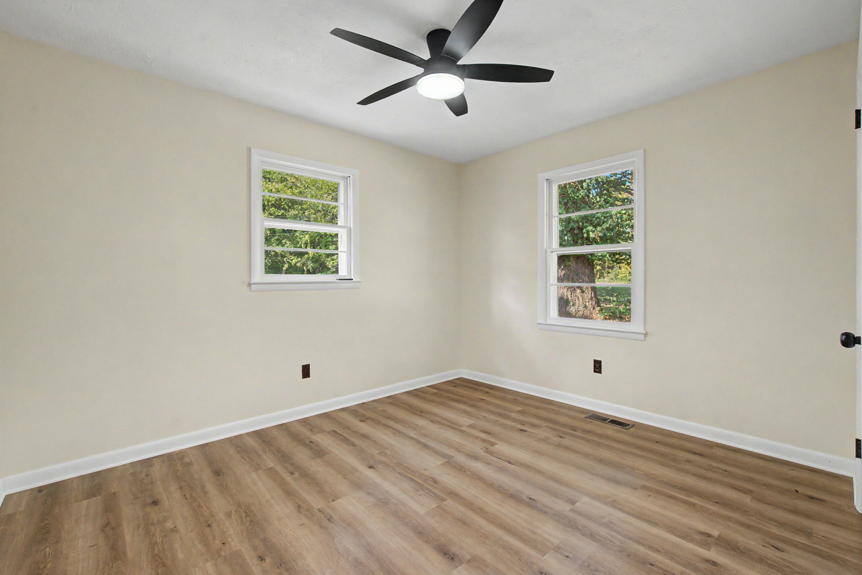145 Wallace Avenue Property Photo 11