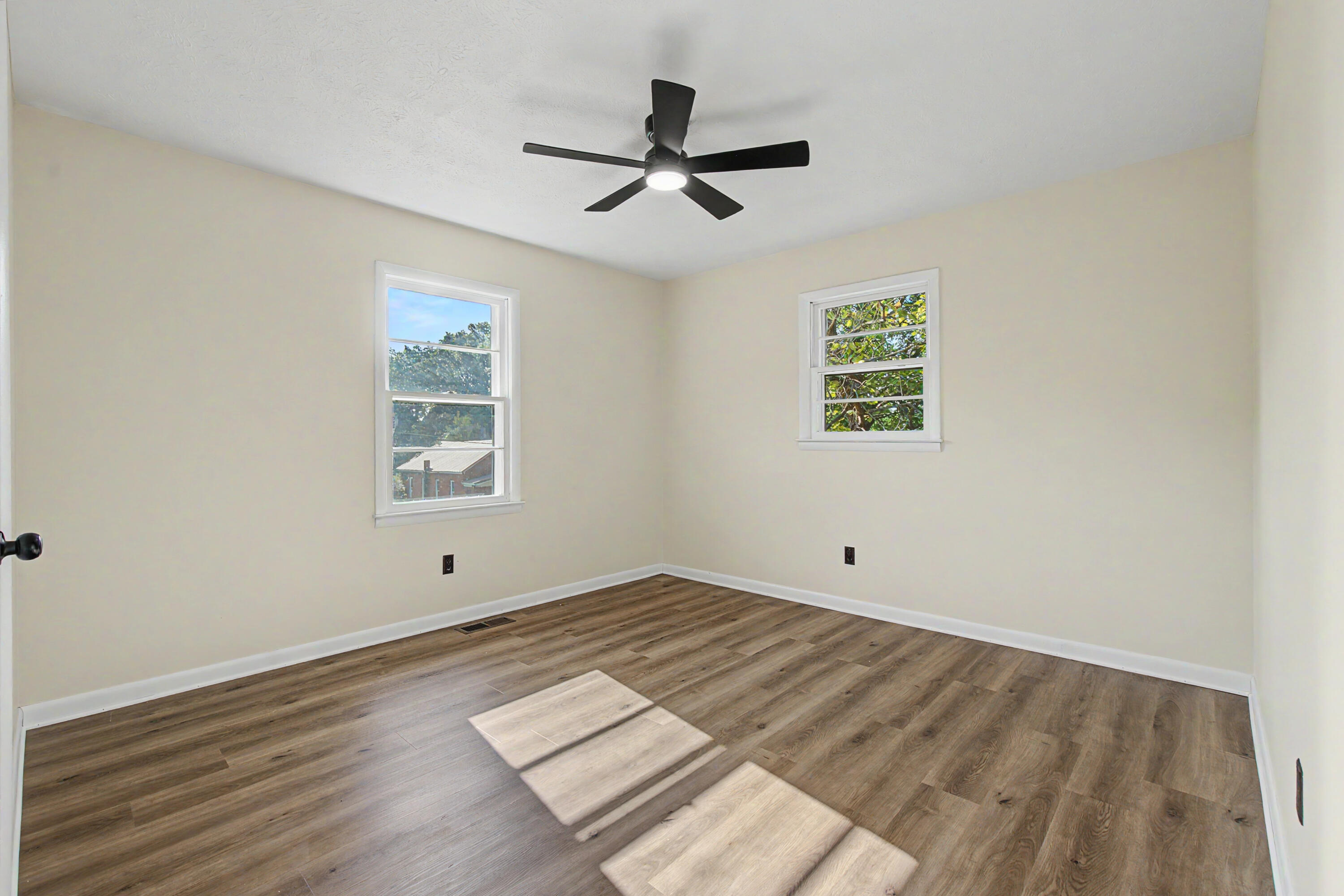 145 Wallace Avenue Property Photo 12