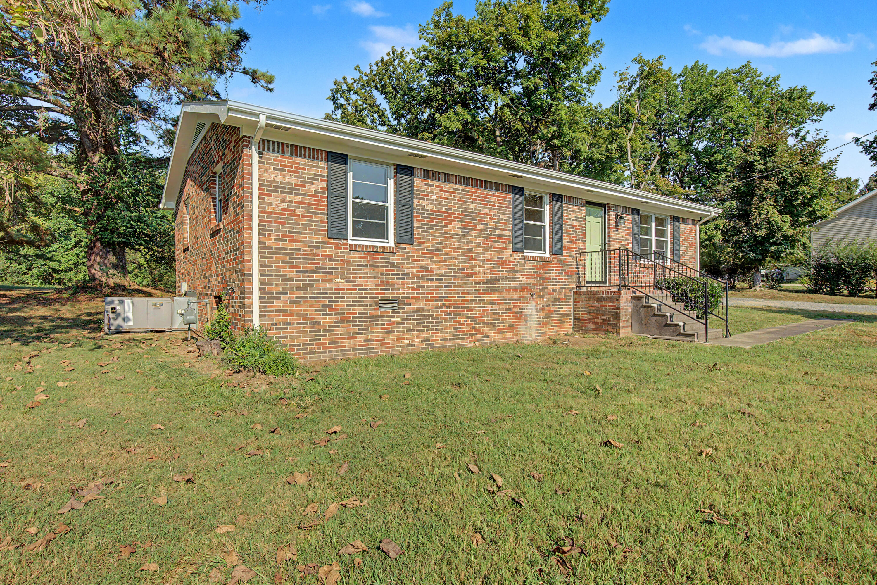 145 Wallace Avenue Property Photo 17