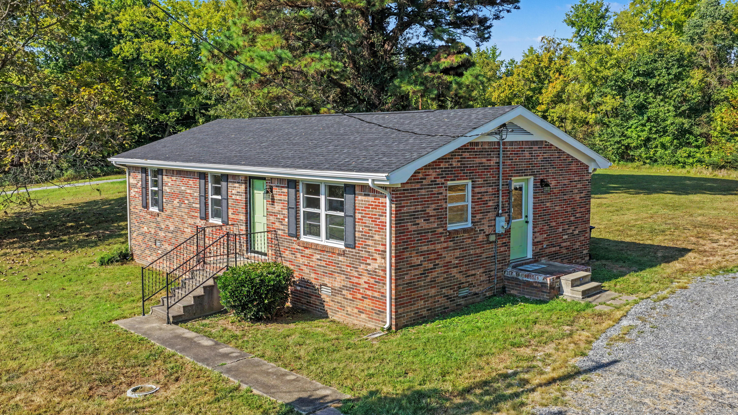 145 Wallace Avenue Property Photo 23