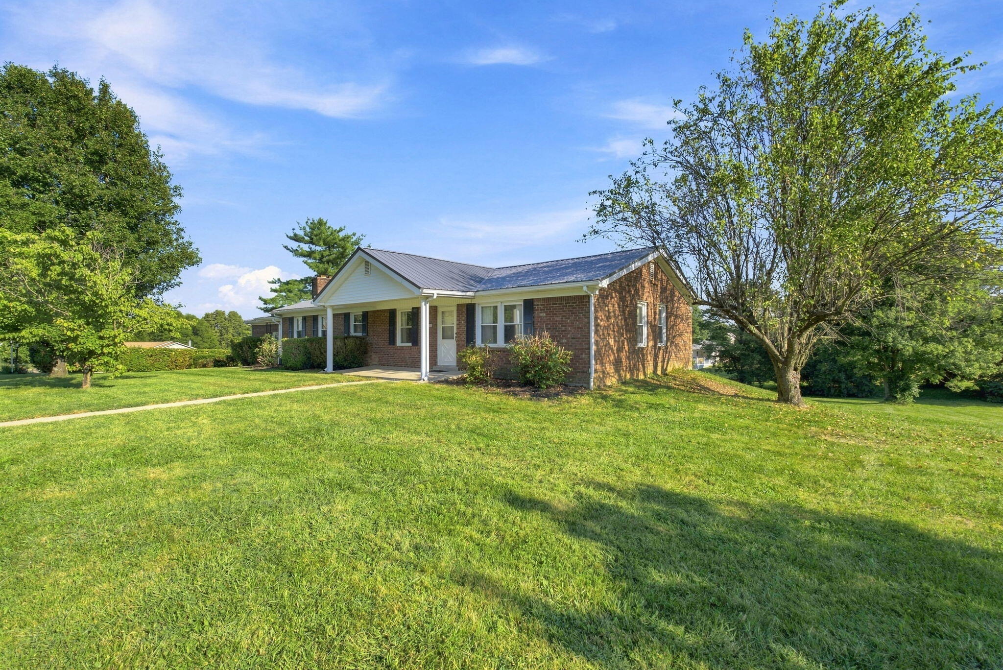 380 Licking Valley Road Property Photo 2