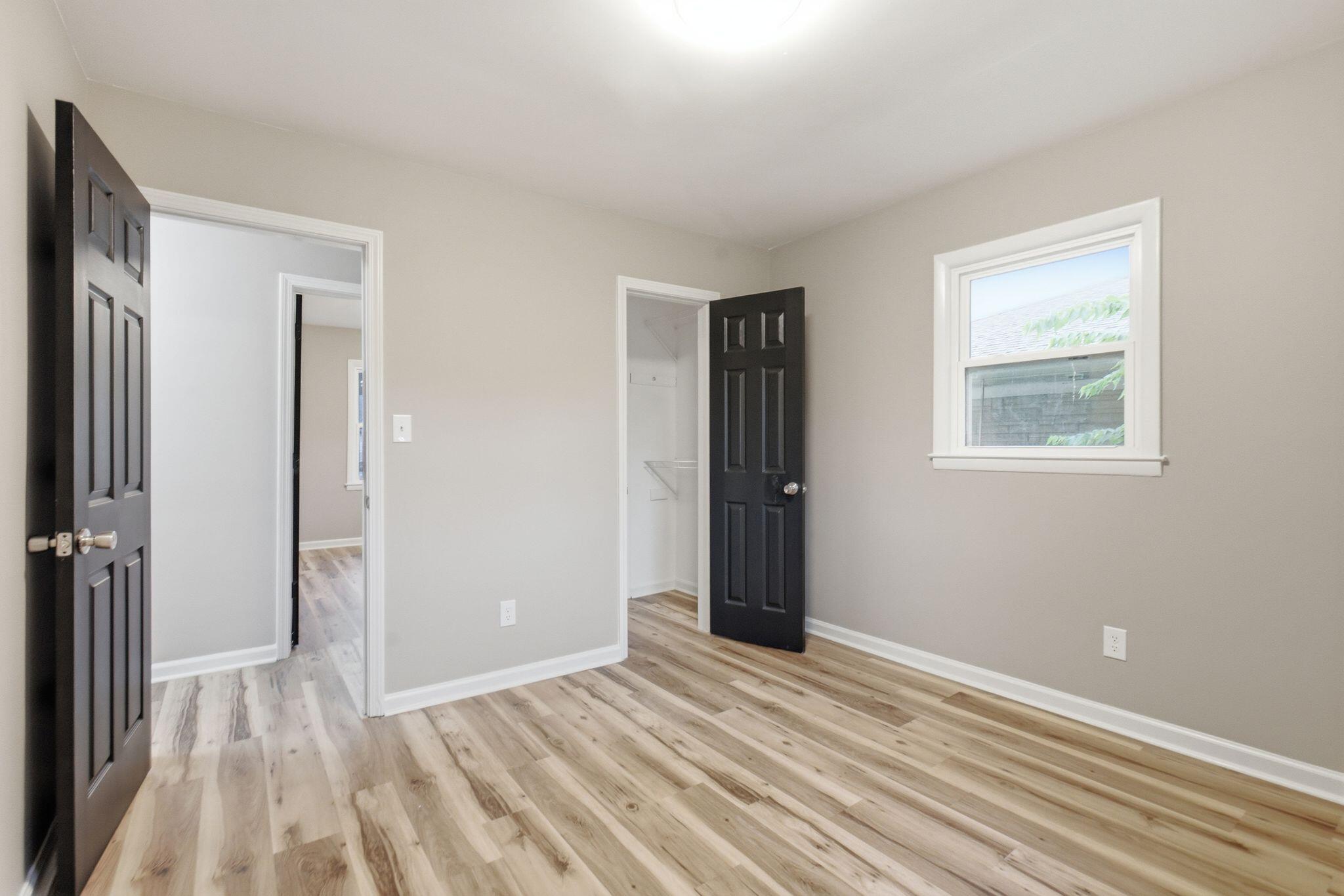 737 Greenbriar Drive Property Photo 23