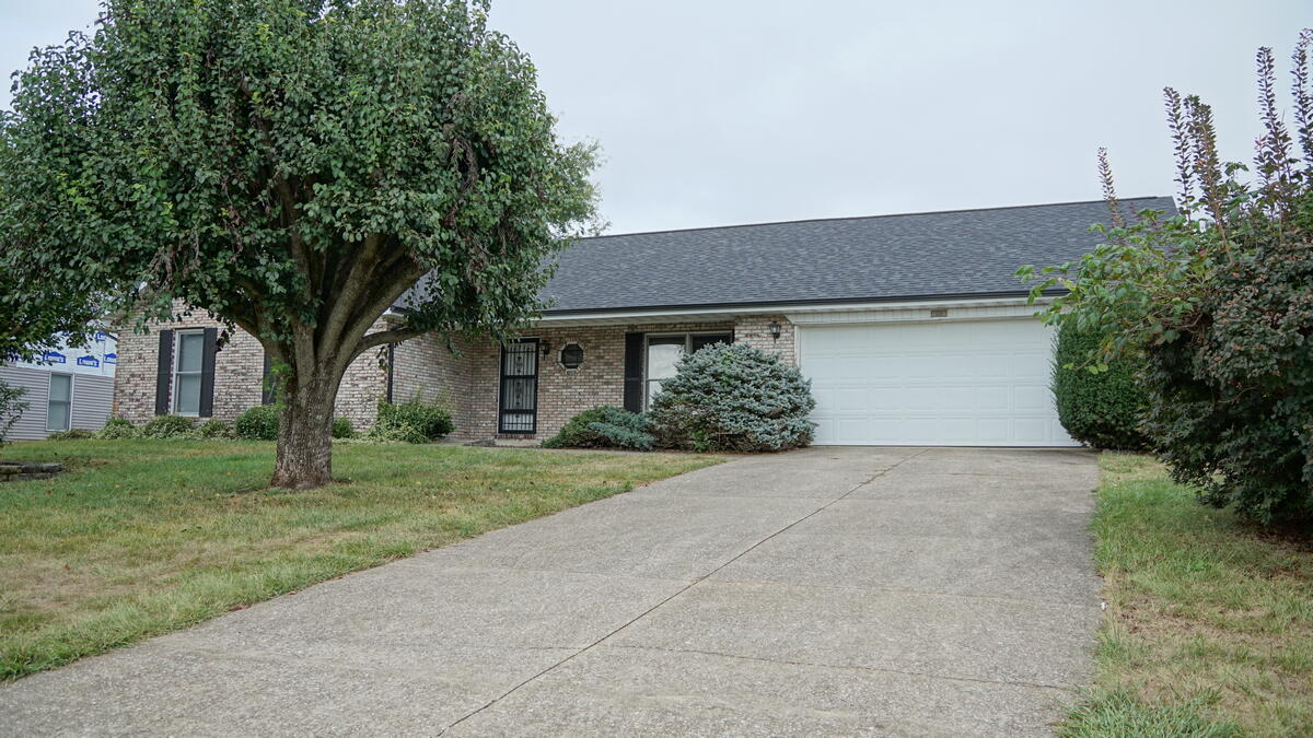 1014 Hunters Run Property Photo 10
