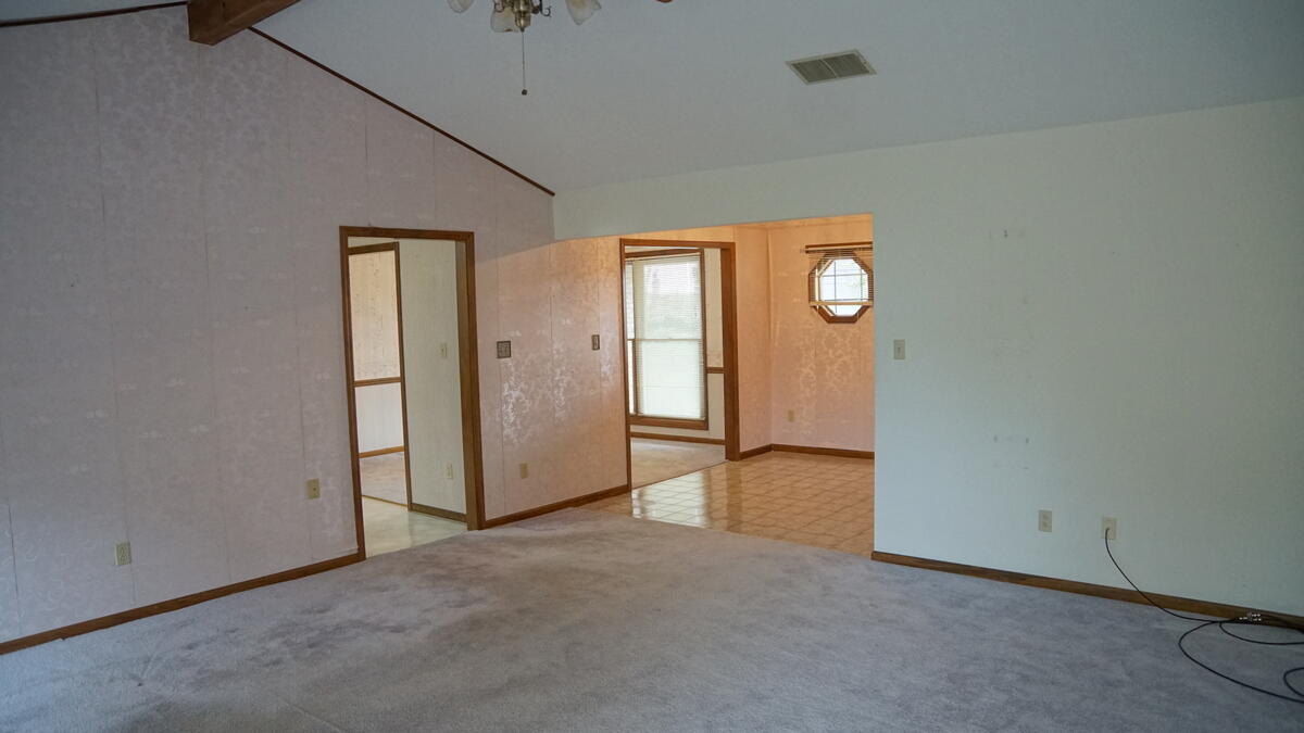 1014 Hunters Run Property Photo 20