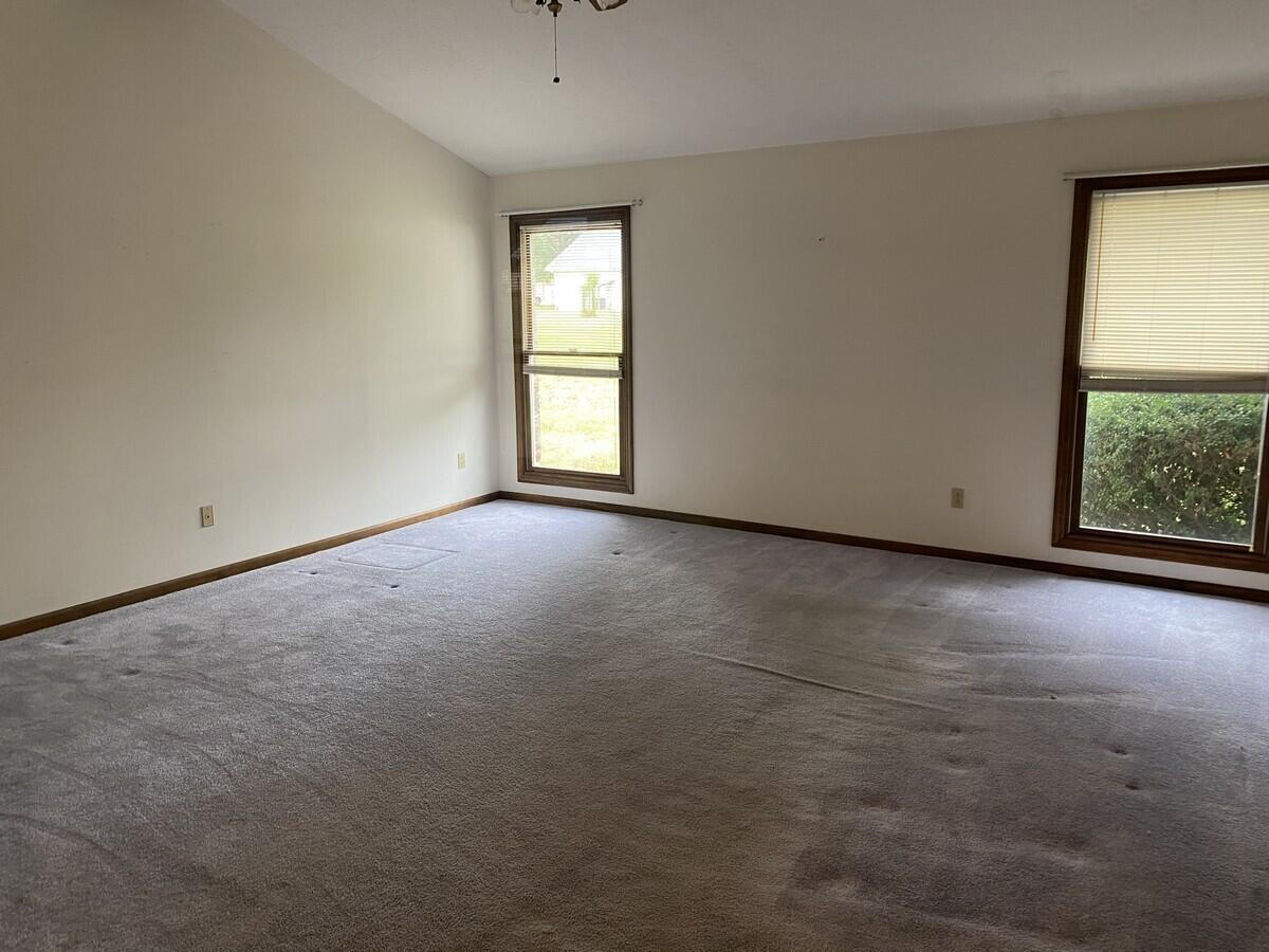 1014 Hunters Run Property Photo 34