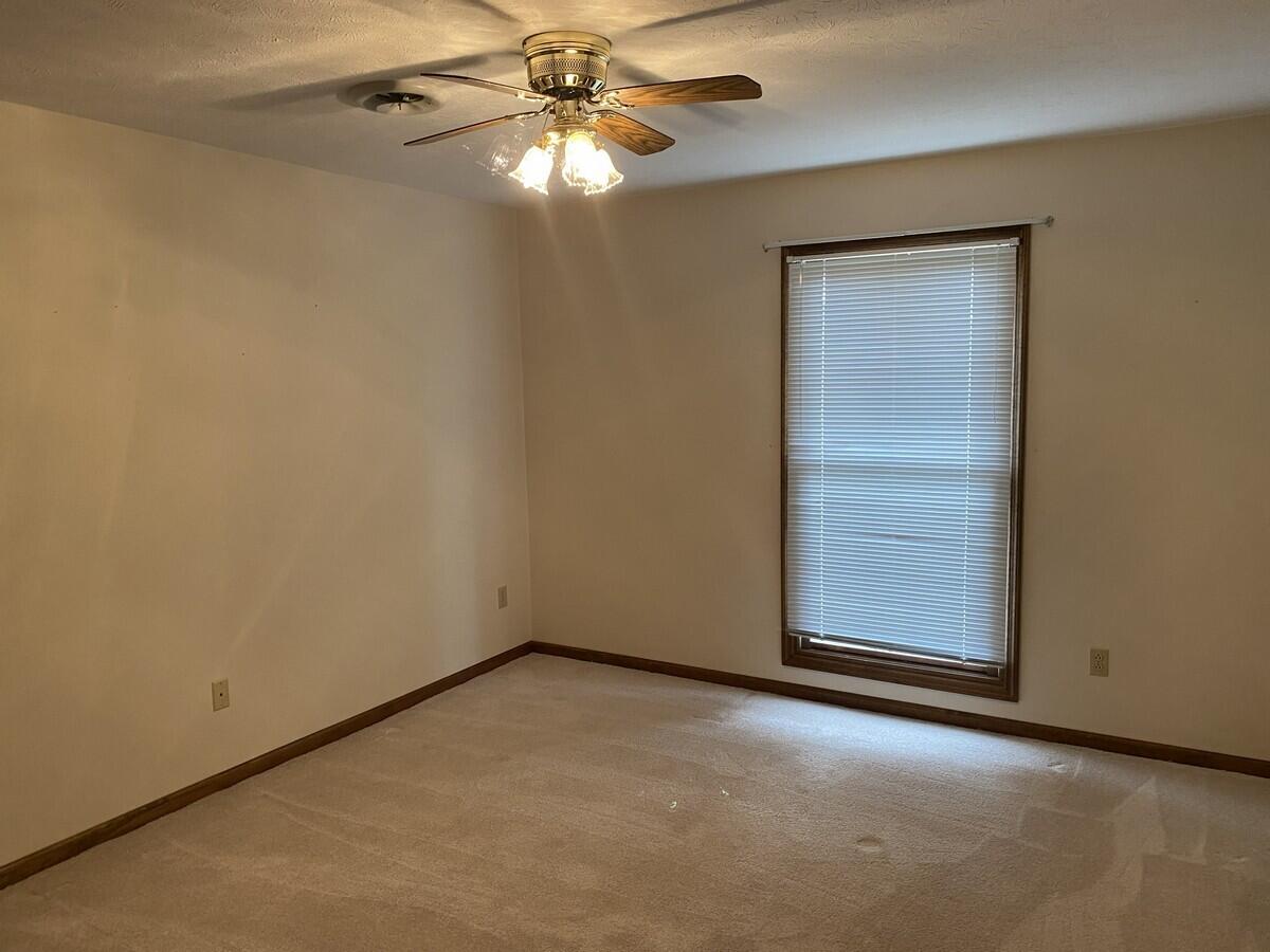 1014 Hunters Run Property Photo 39