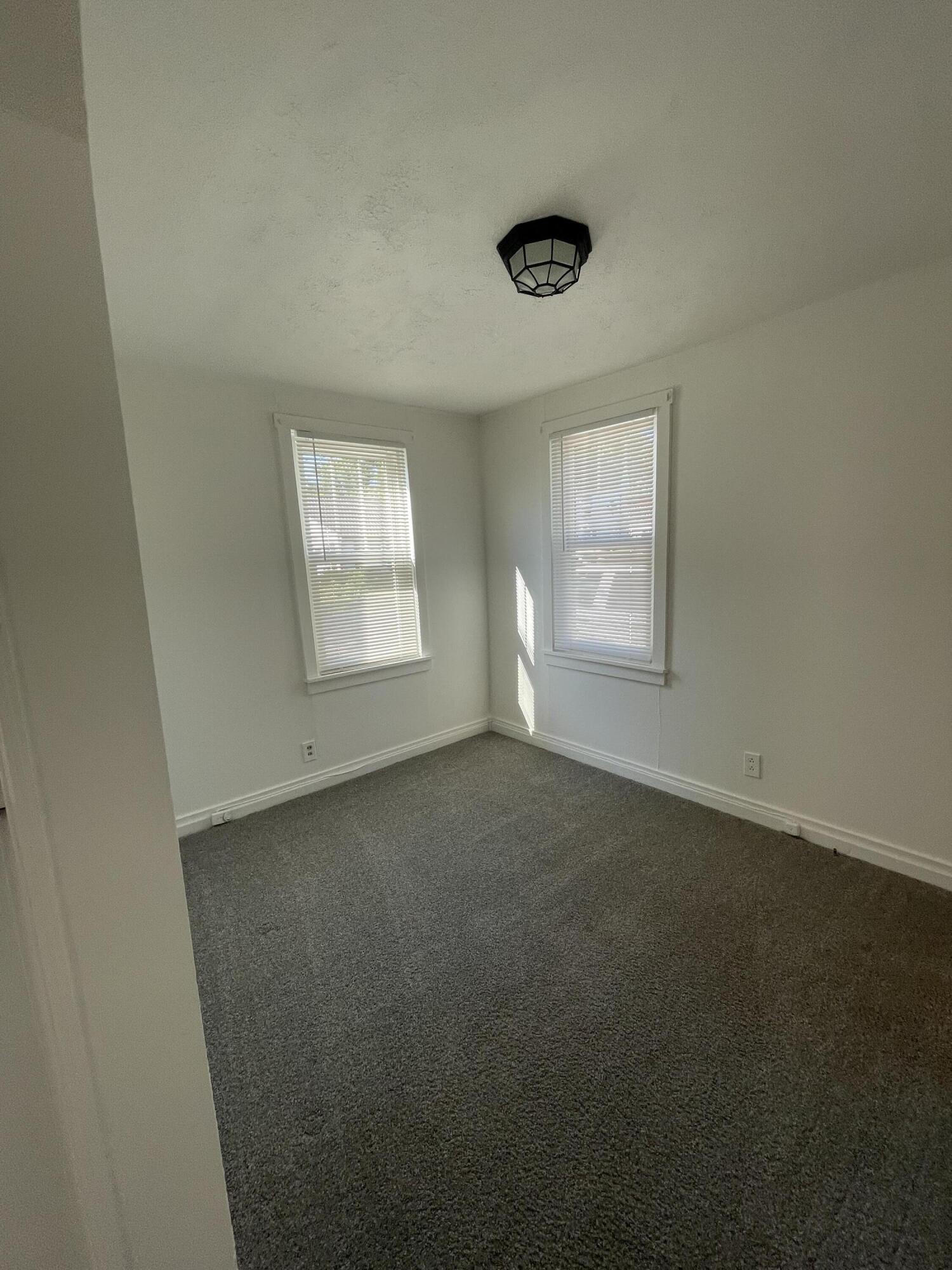 401 E Adair Street Property Photo 16