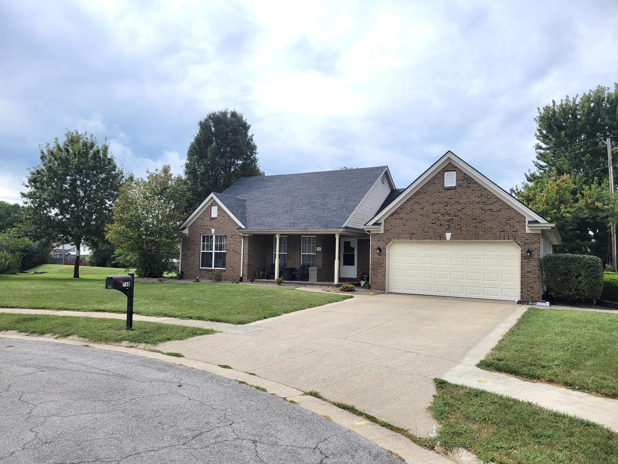 748 Eureka Drive Property Photo 2