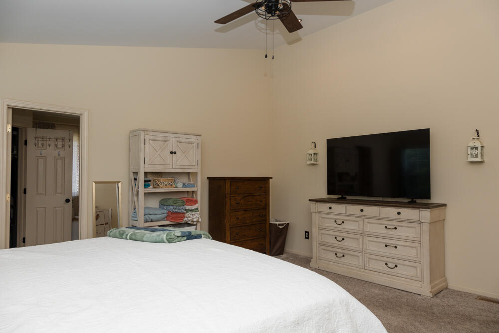748 Eureka Drive Property Photo 20