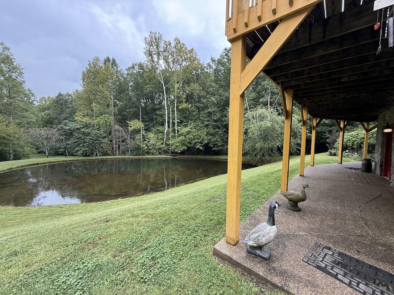 1040 Red Hill Road Property Photo 10