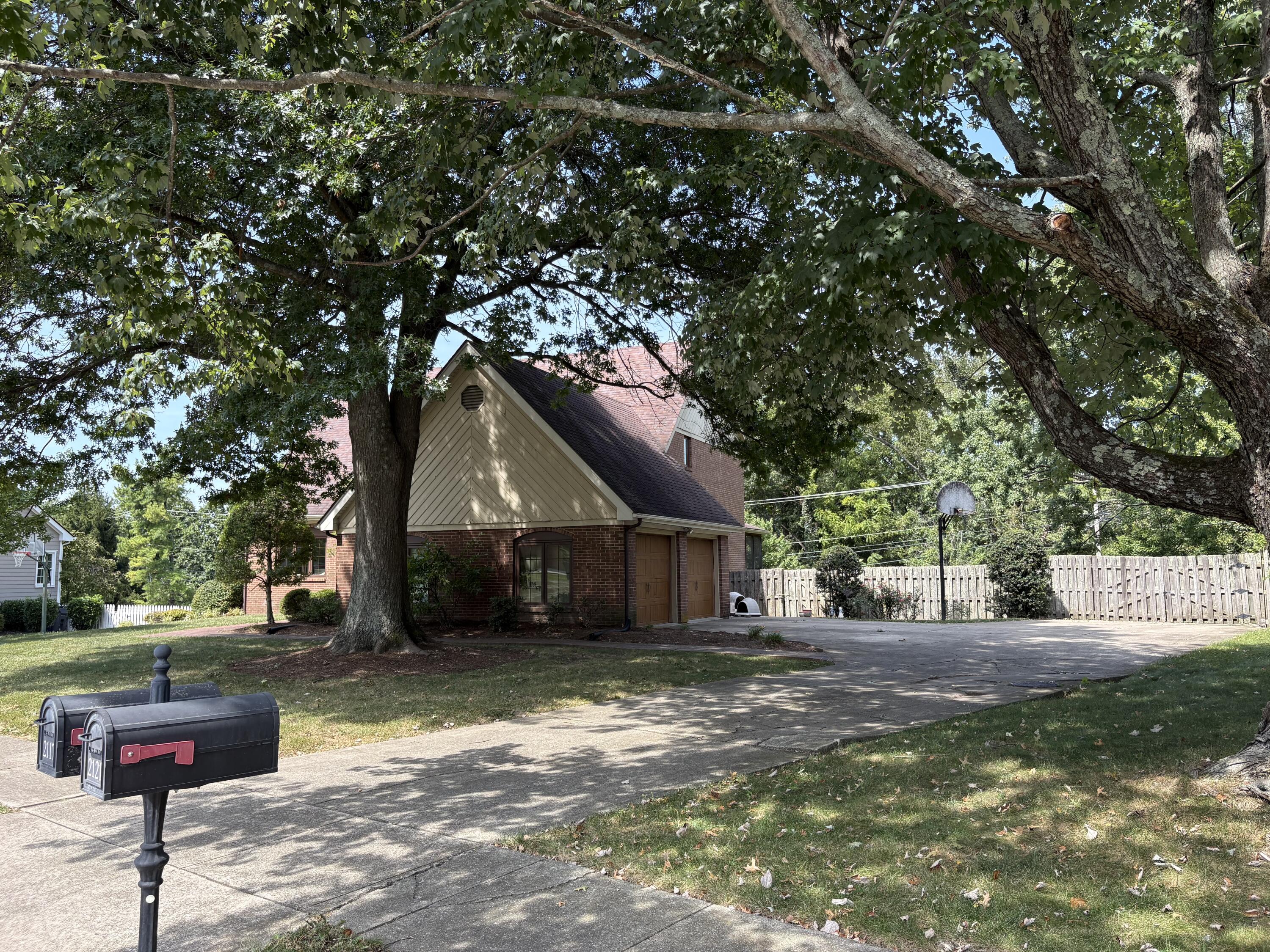 2117 Broadhead Place Property Photo 6