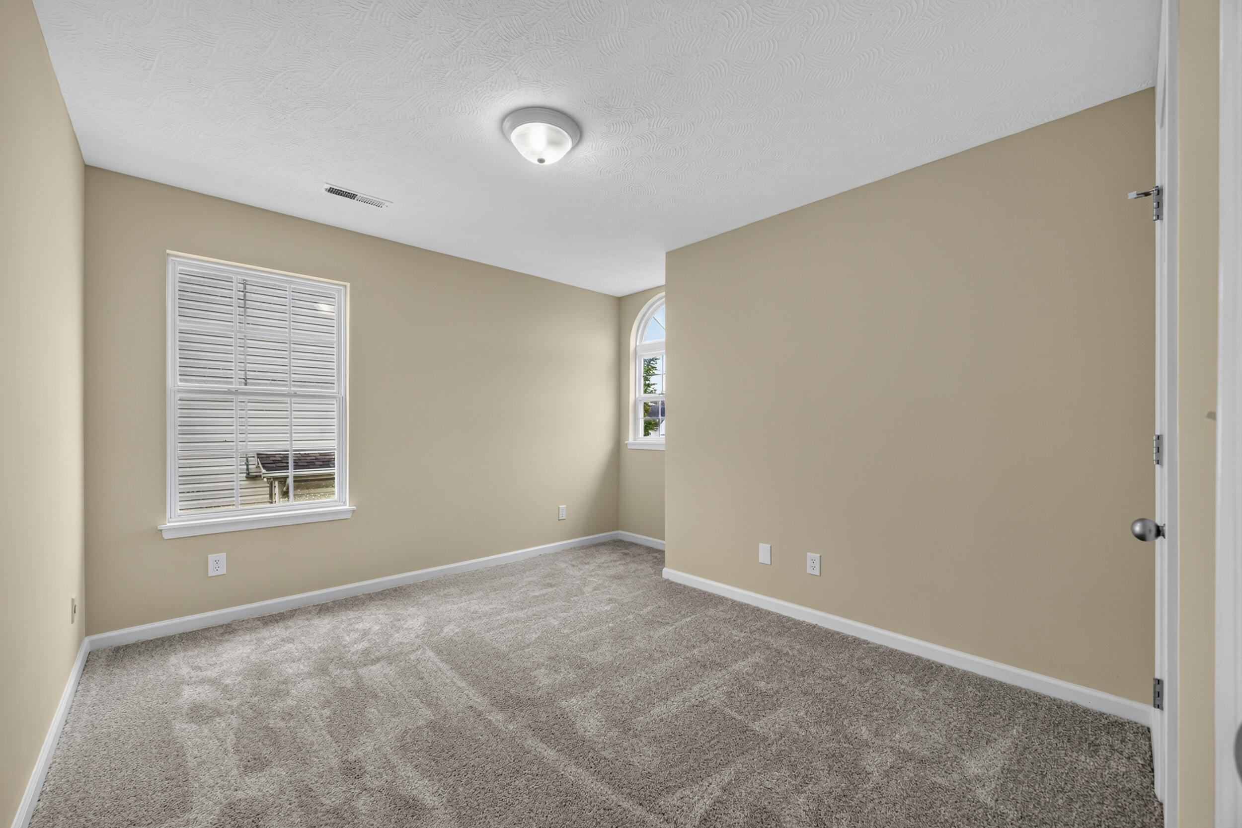 147 Serena Way Property Photo 18