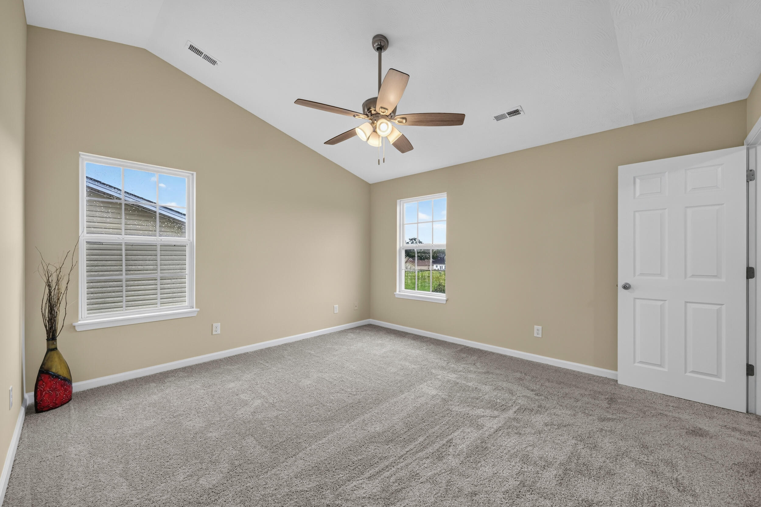 147 Serena Way Property Photo 21