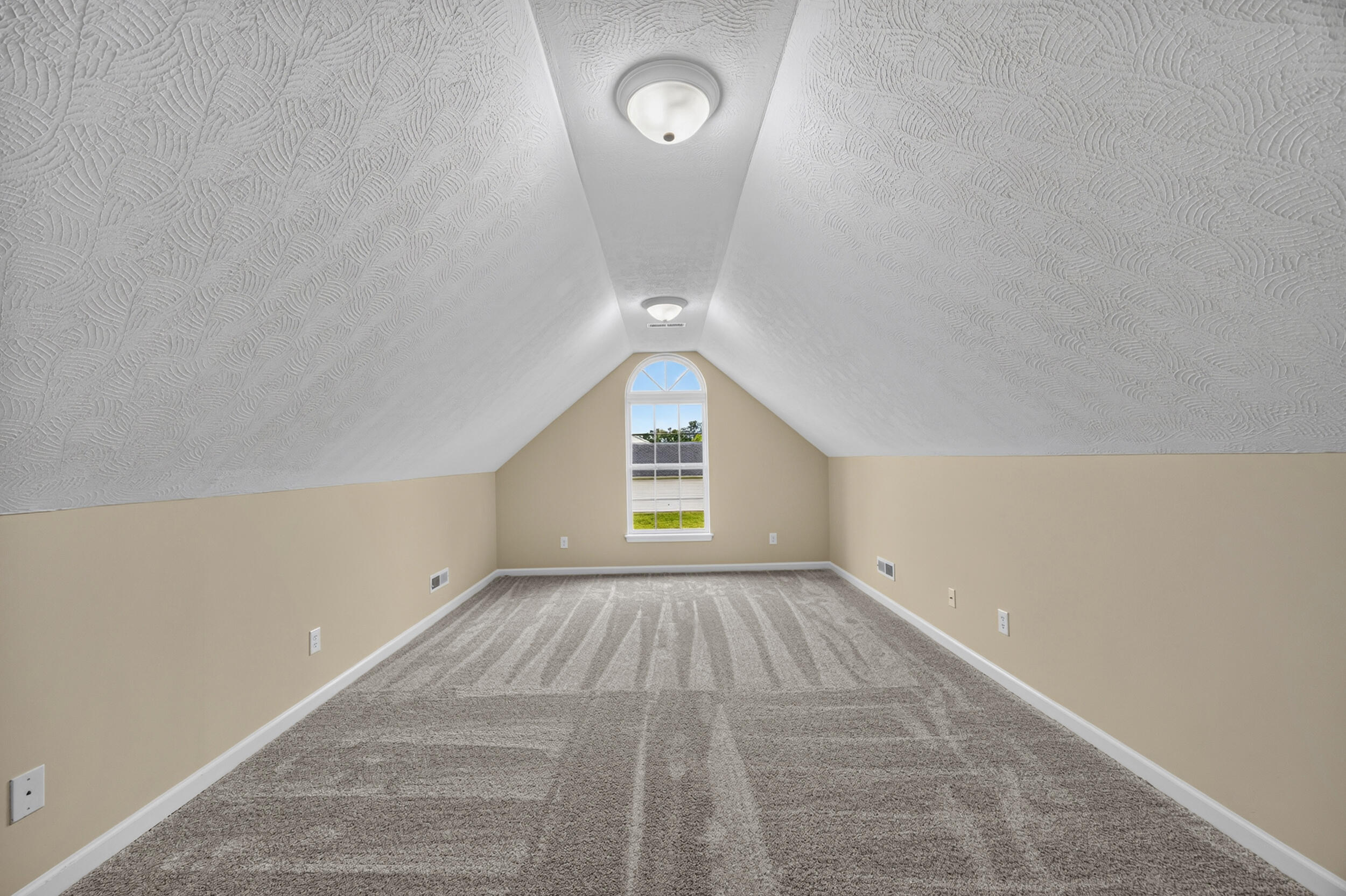 147 Serena Way Property Photo 30