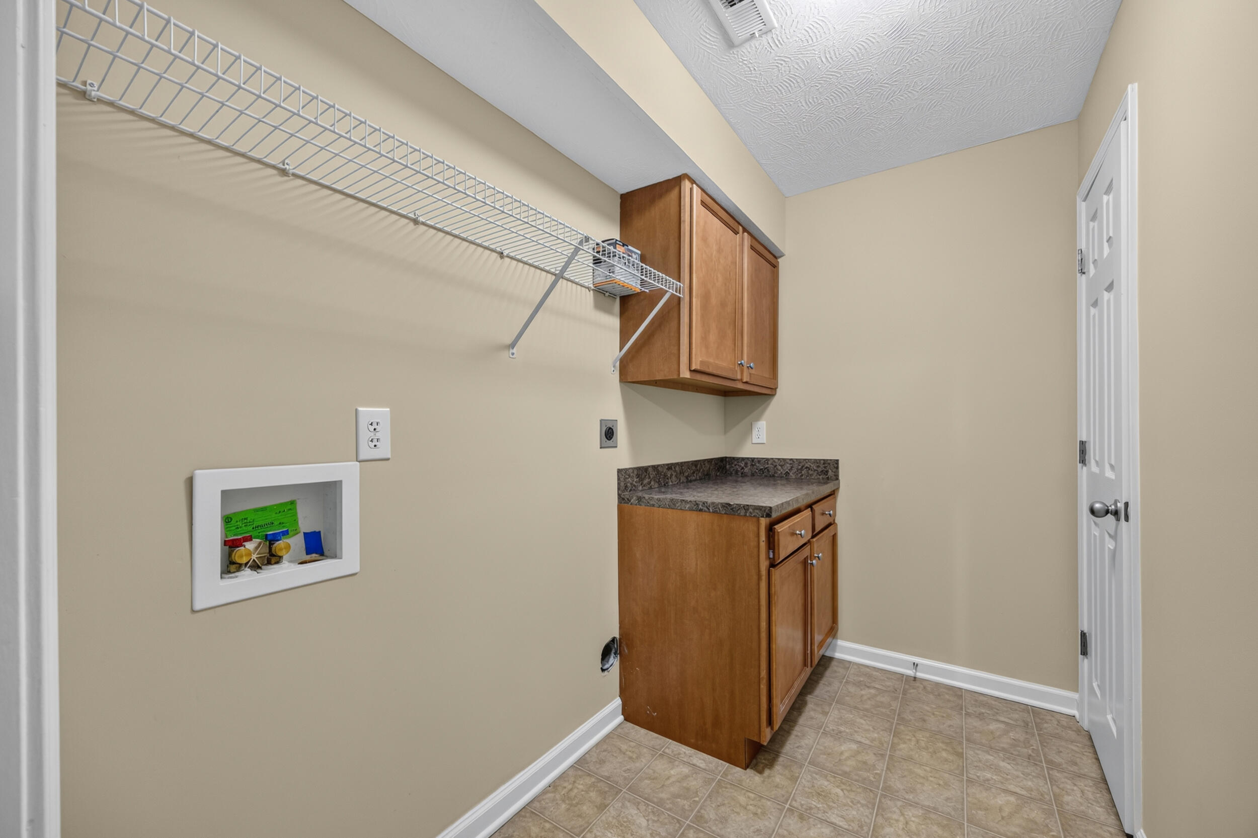 147 Serena Way Property Photo 33