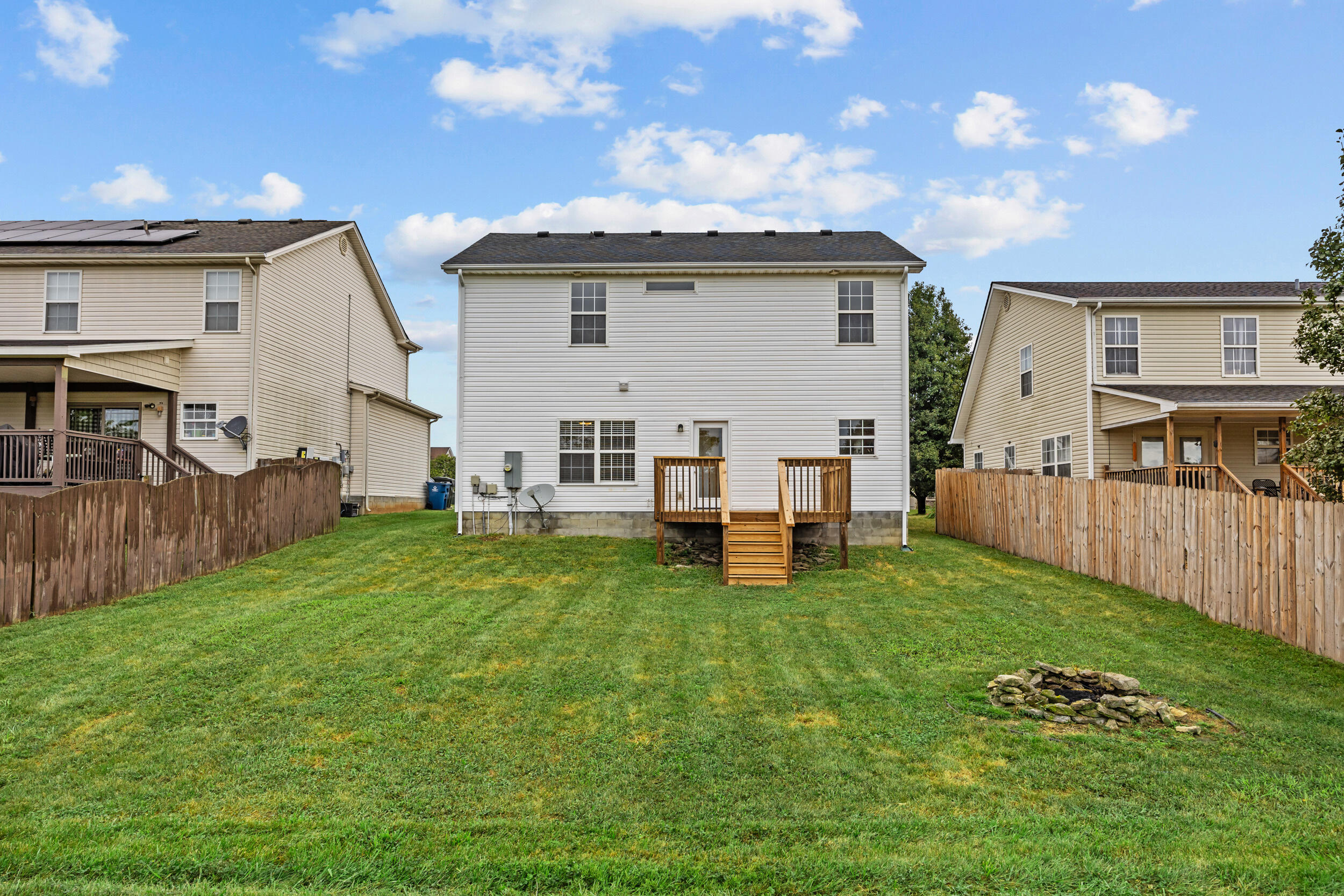 147 Serena Way Property Photo 40