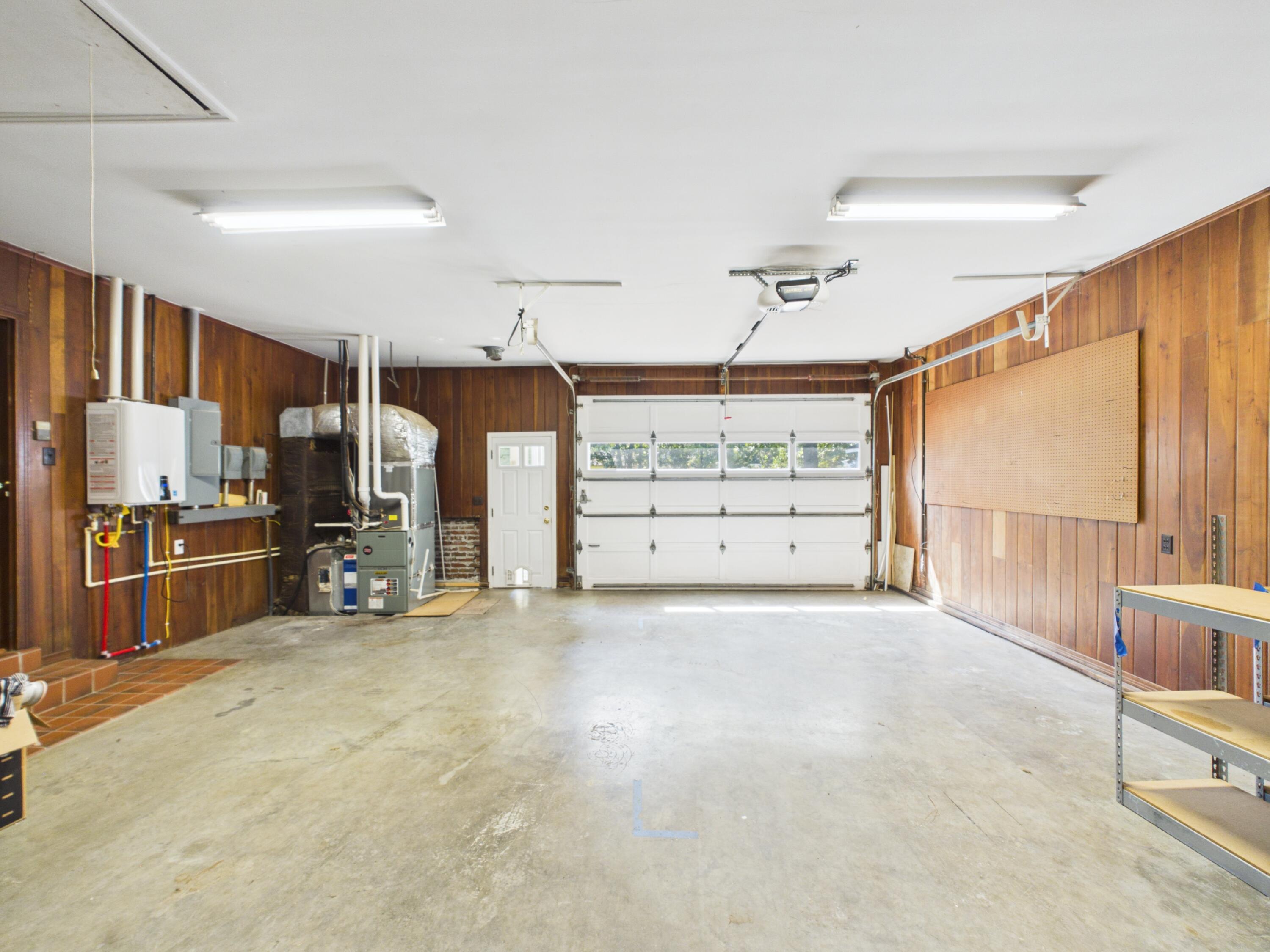 911 Sycamore Street Property Photo 56