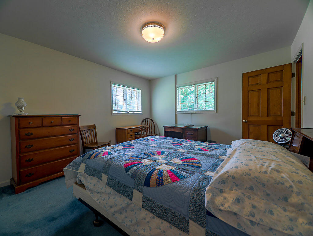8804 Watterson Trail Property Photo 59