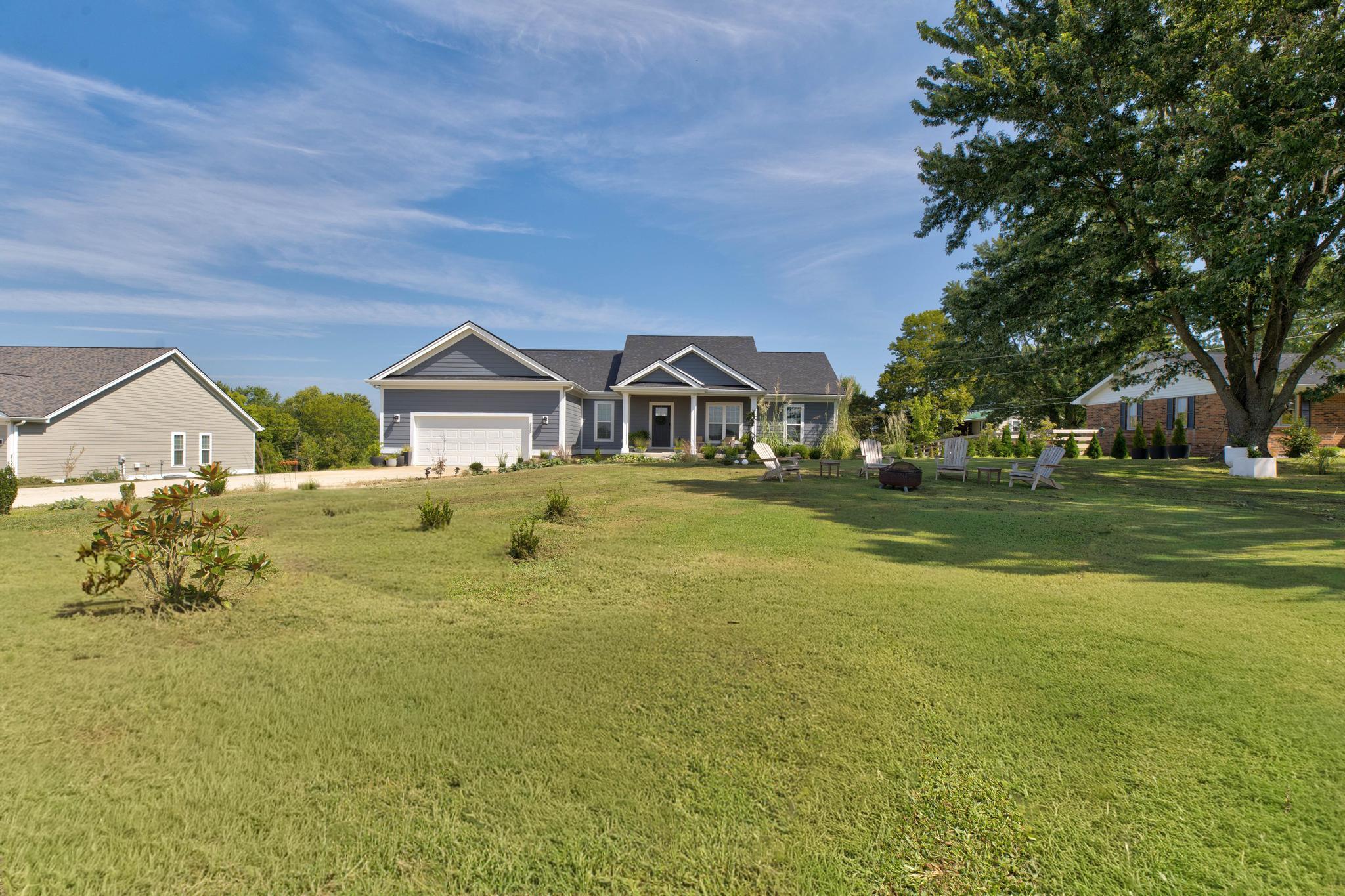 323 Dreyfus Road Property Photo 3