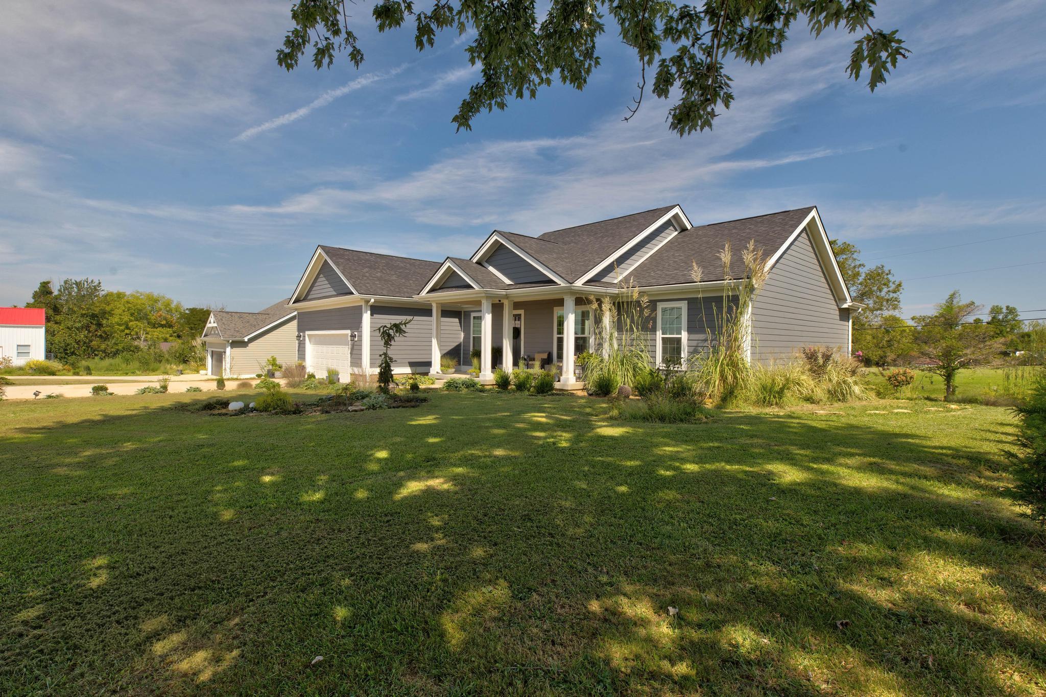 323 Dreyfus Road Property Photo 6