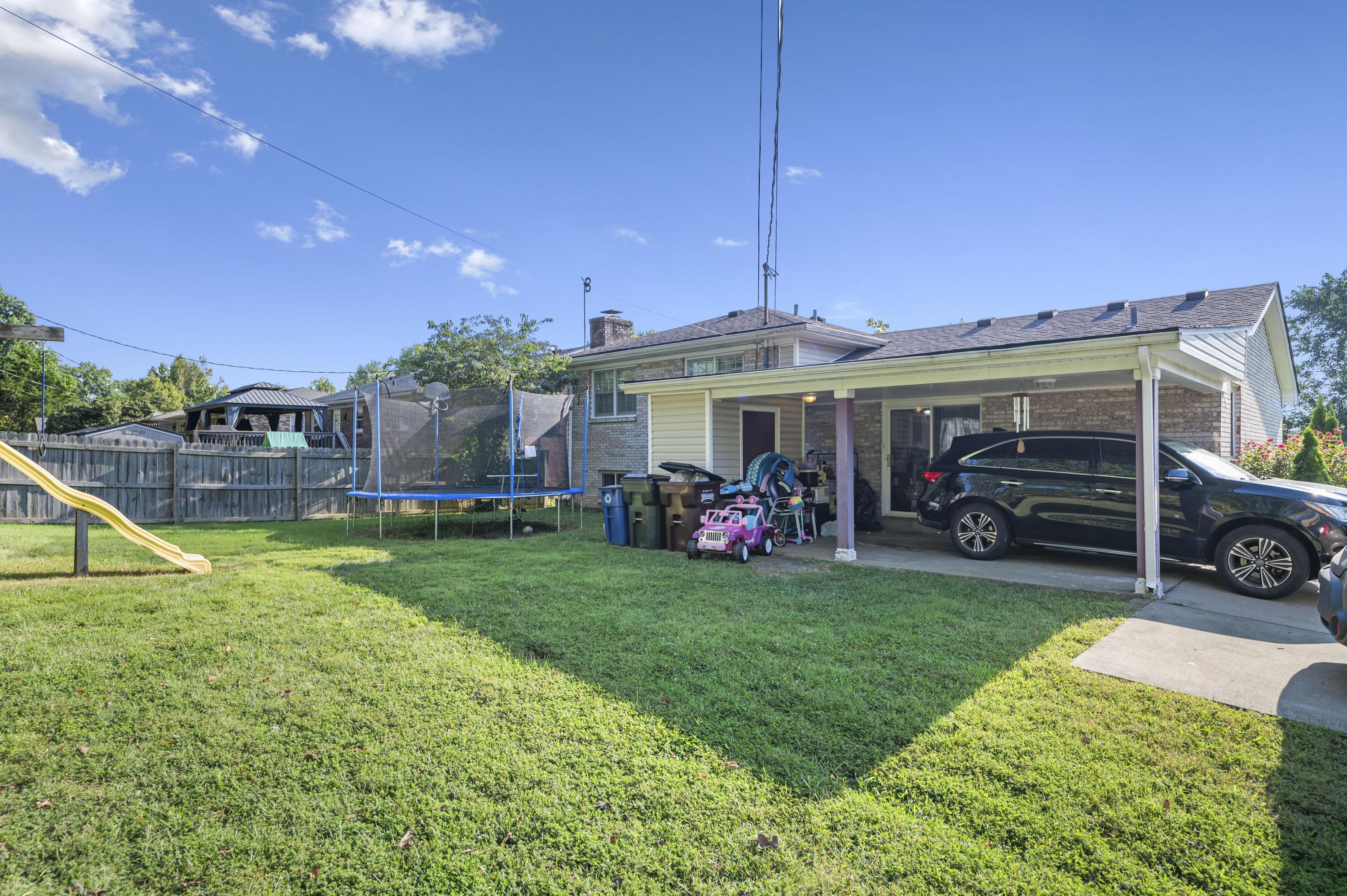 3909 Gladman Way Property Photo 3