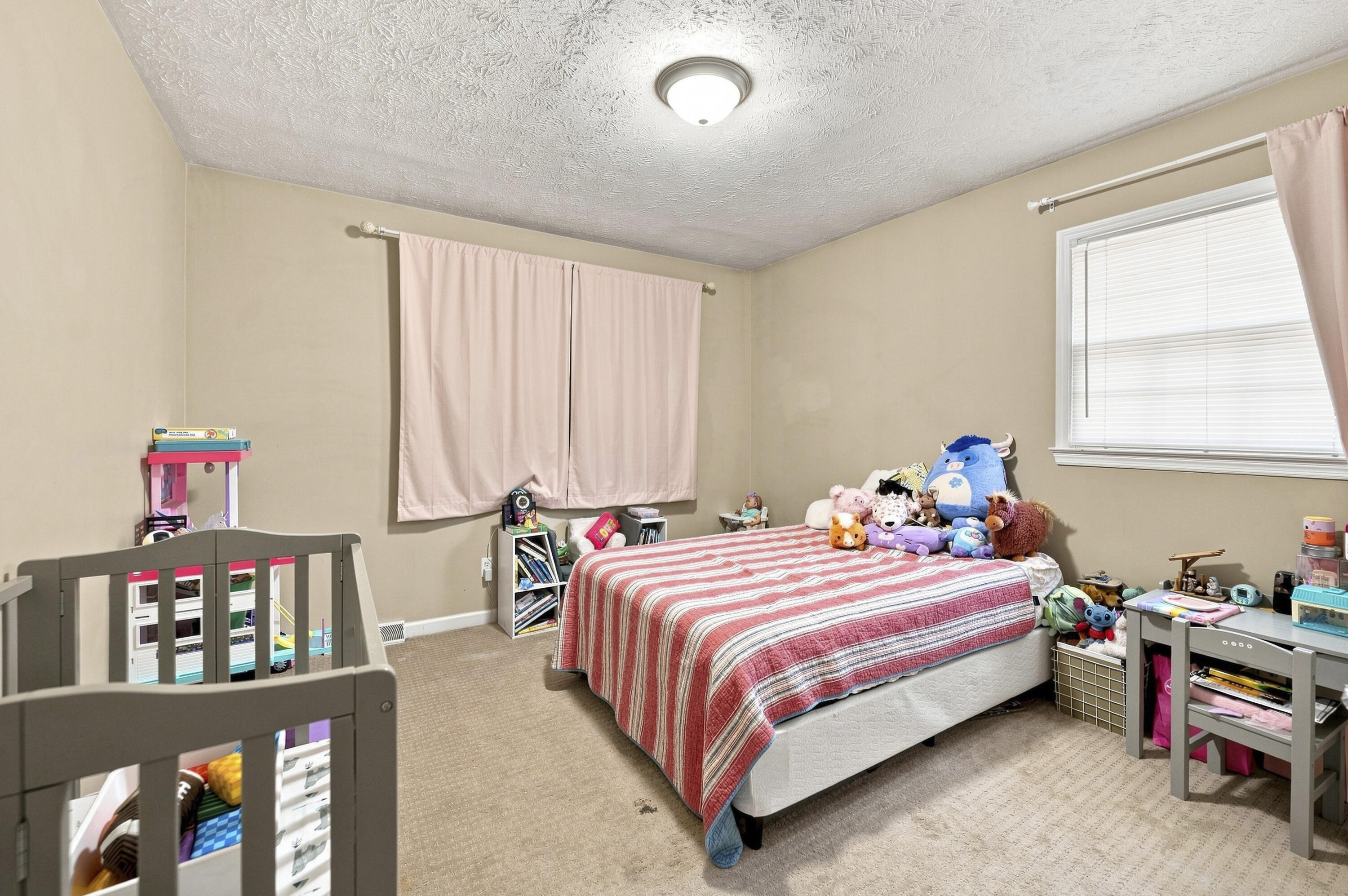 3909 Gladman Way Property Photo 18