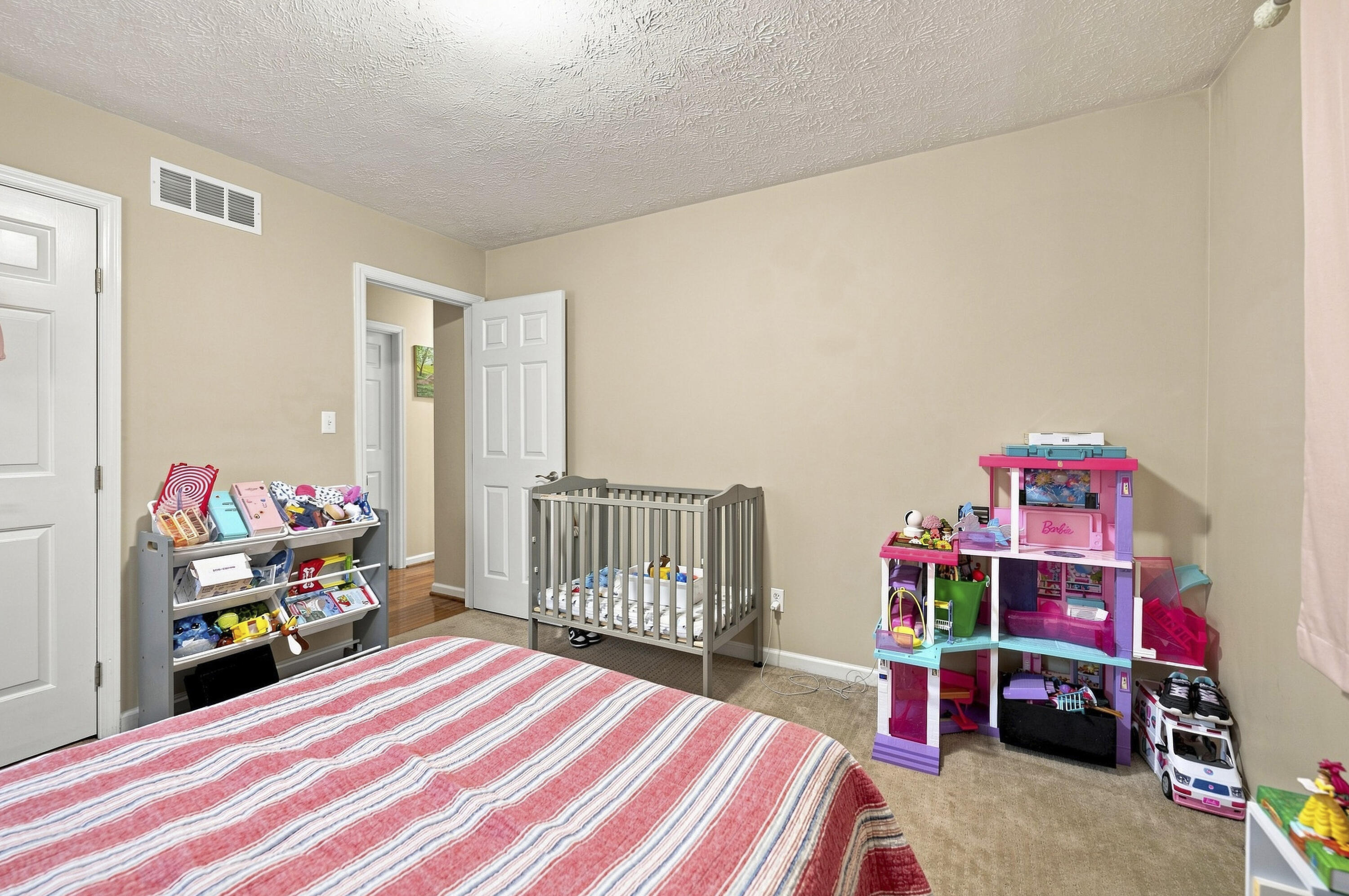 3909 Gladman Way Property Photo 19