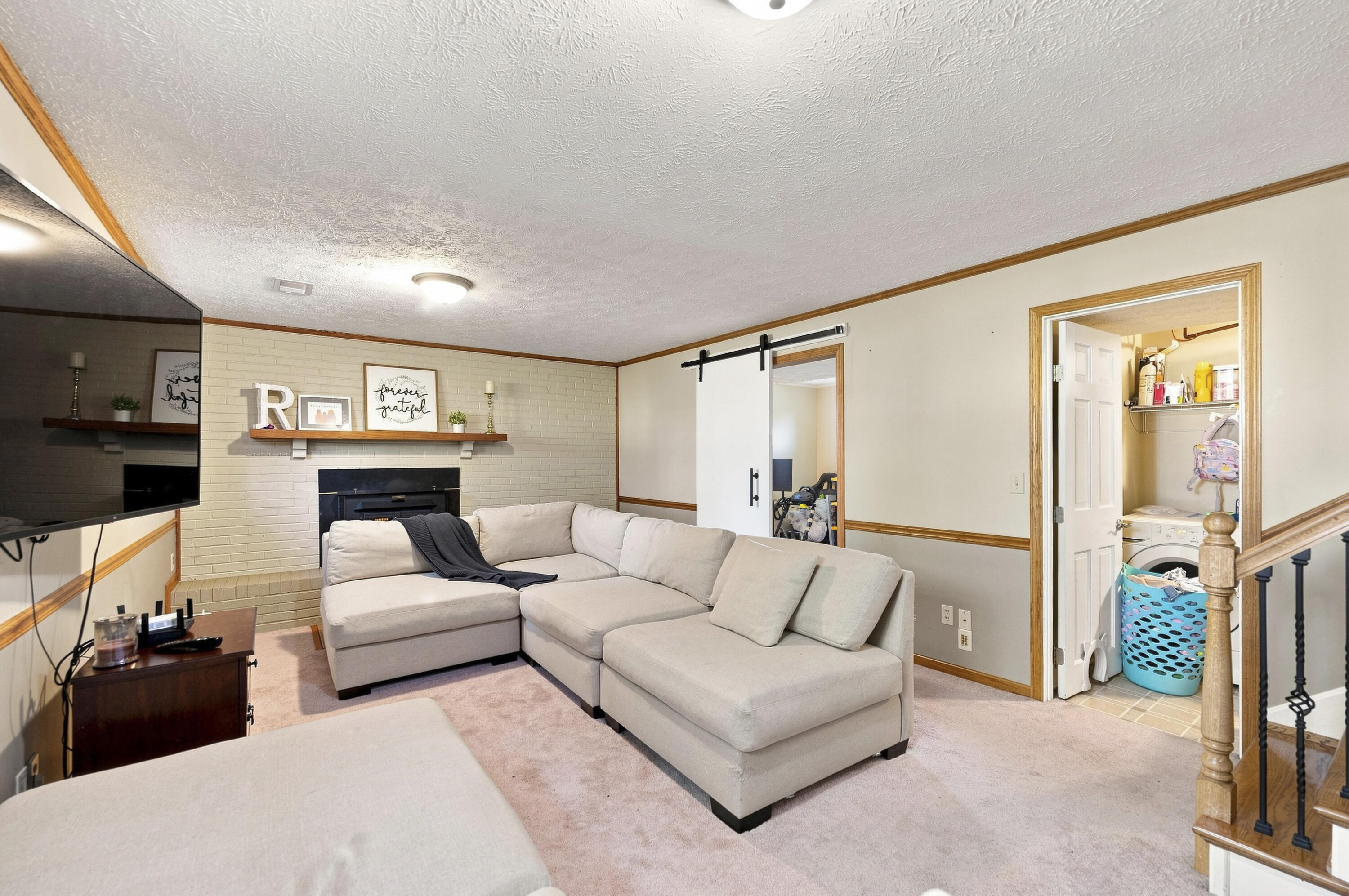 3909 Gladman Way Property Photo 23