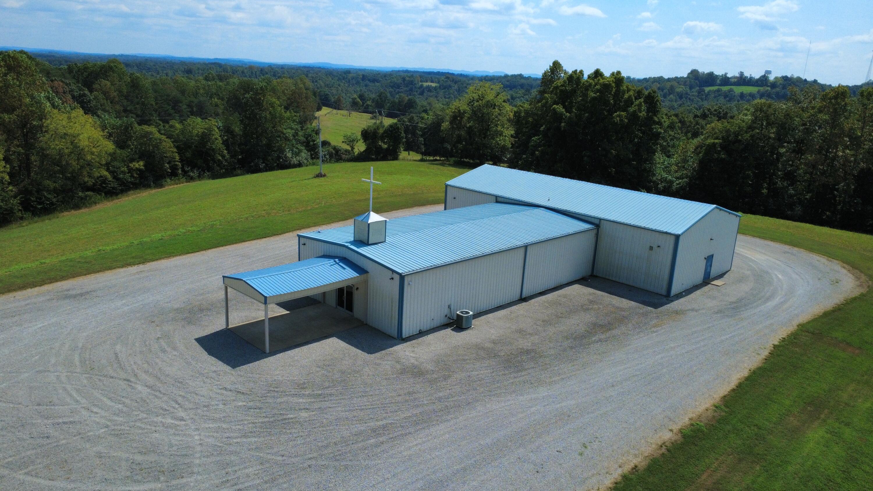 100 Ballenger Spur Road Property Photo 1