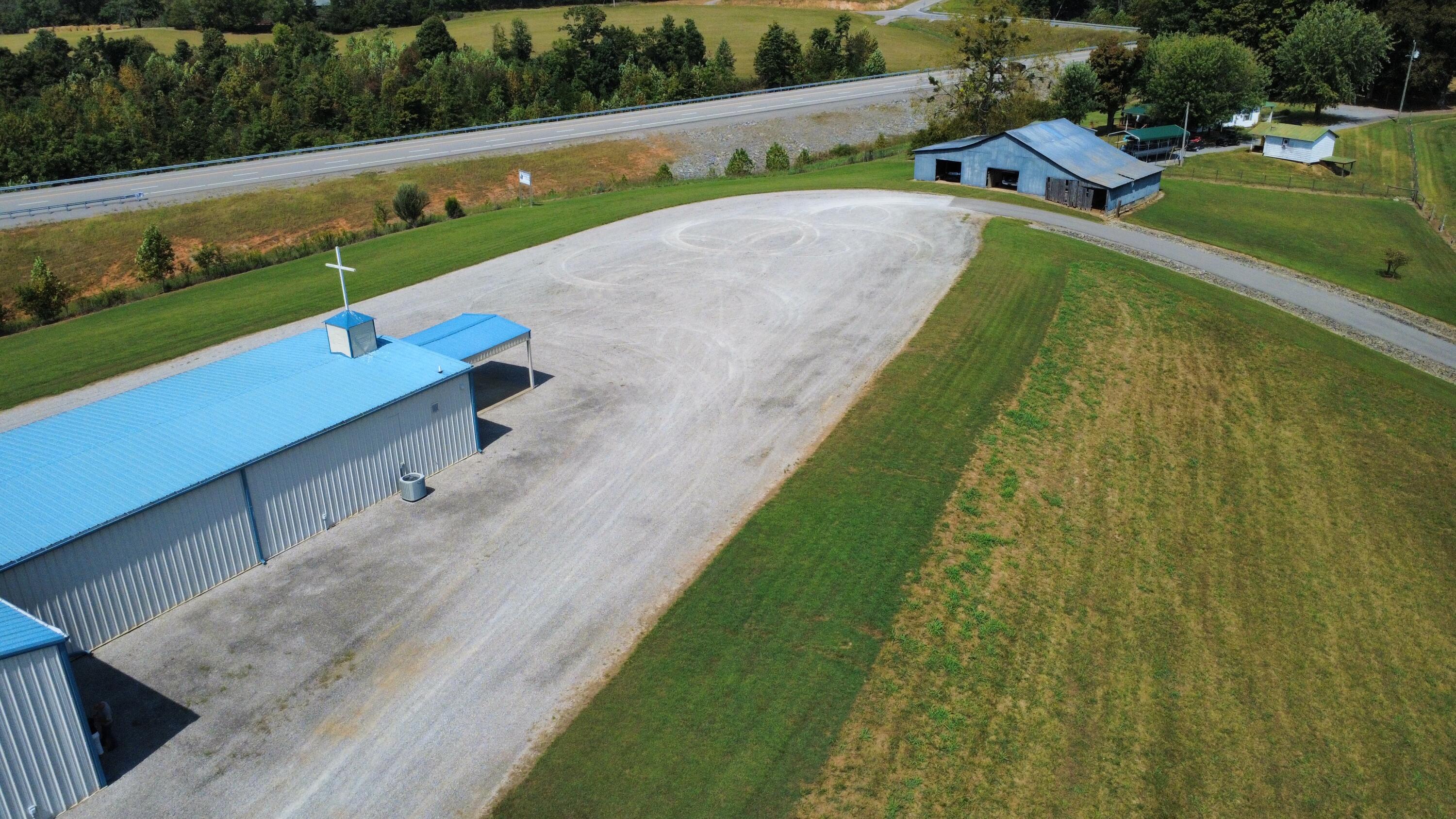 100 Ballenger Spur Road Property Photo 3