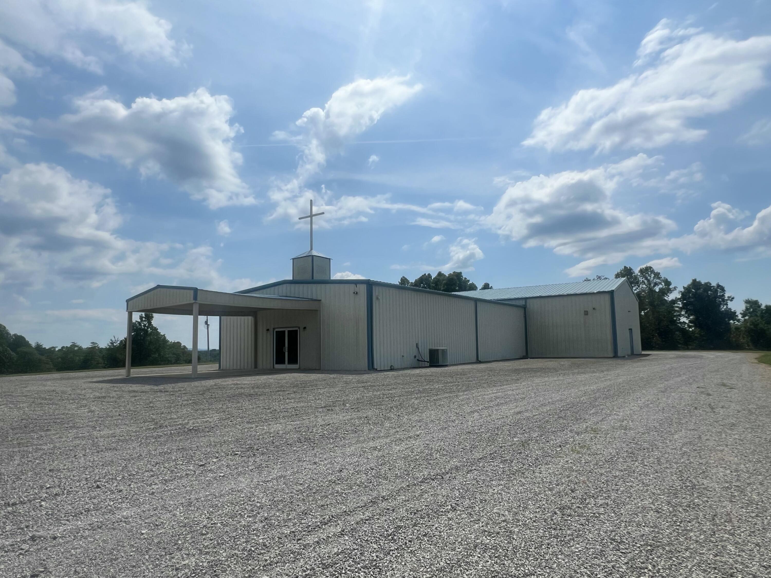 100 Ballenger Spur Road Property Photo 5