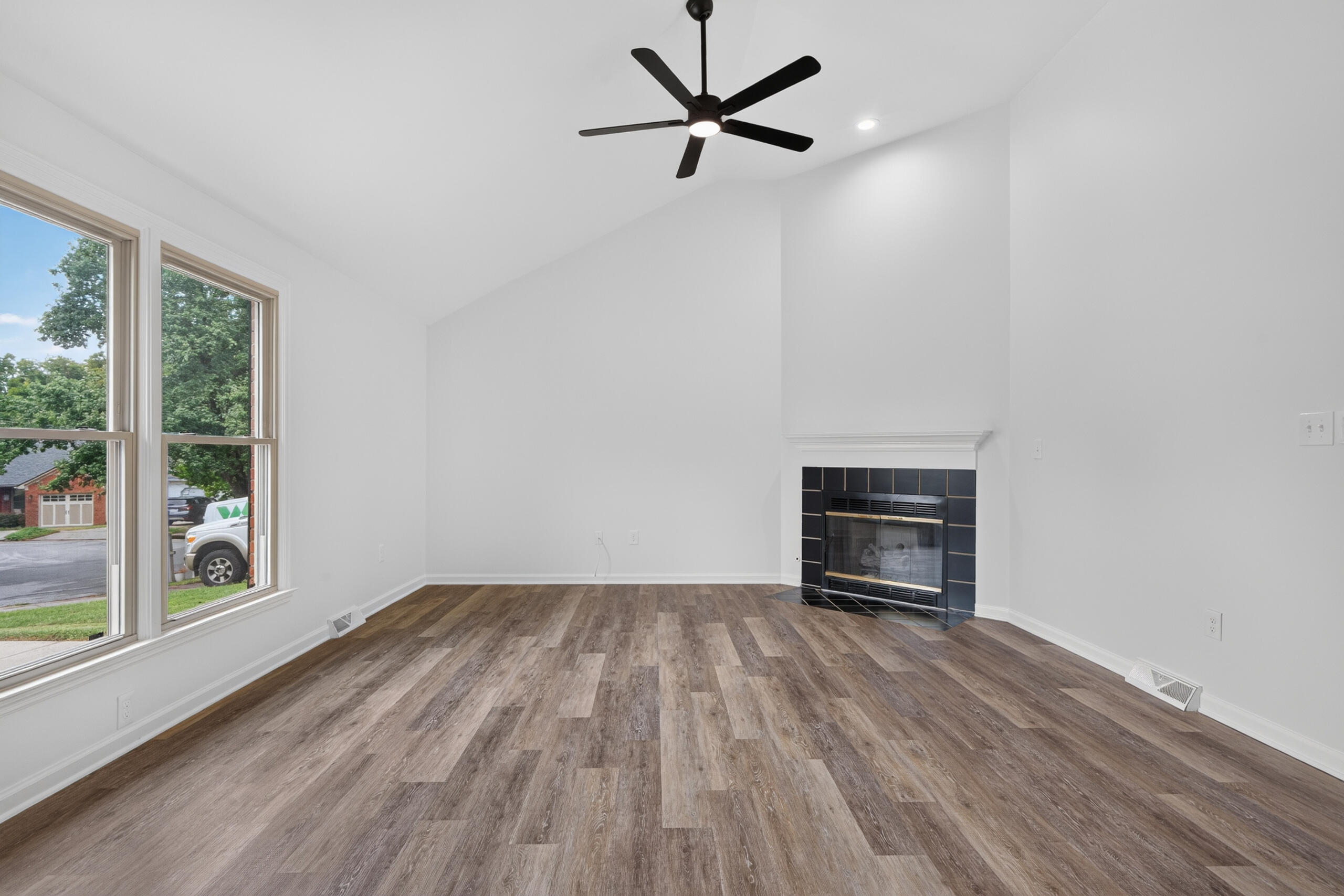 421 Merribrook Court Property Photo 6