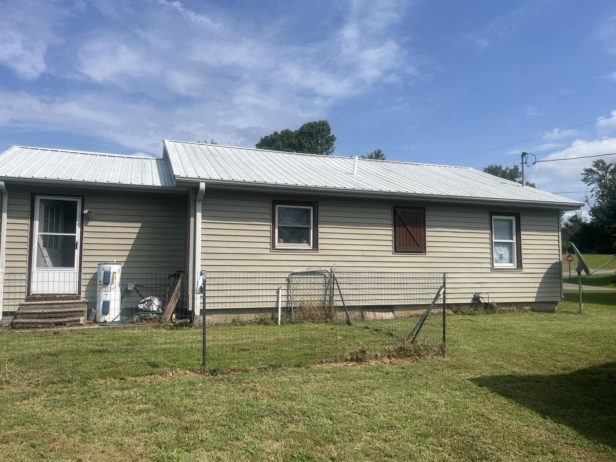 715 Cedar Grove Road Property Photo 5