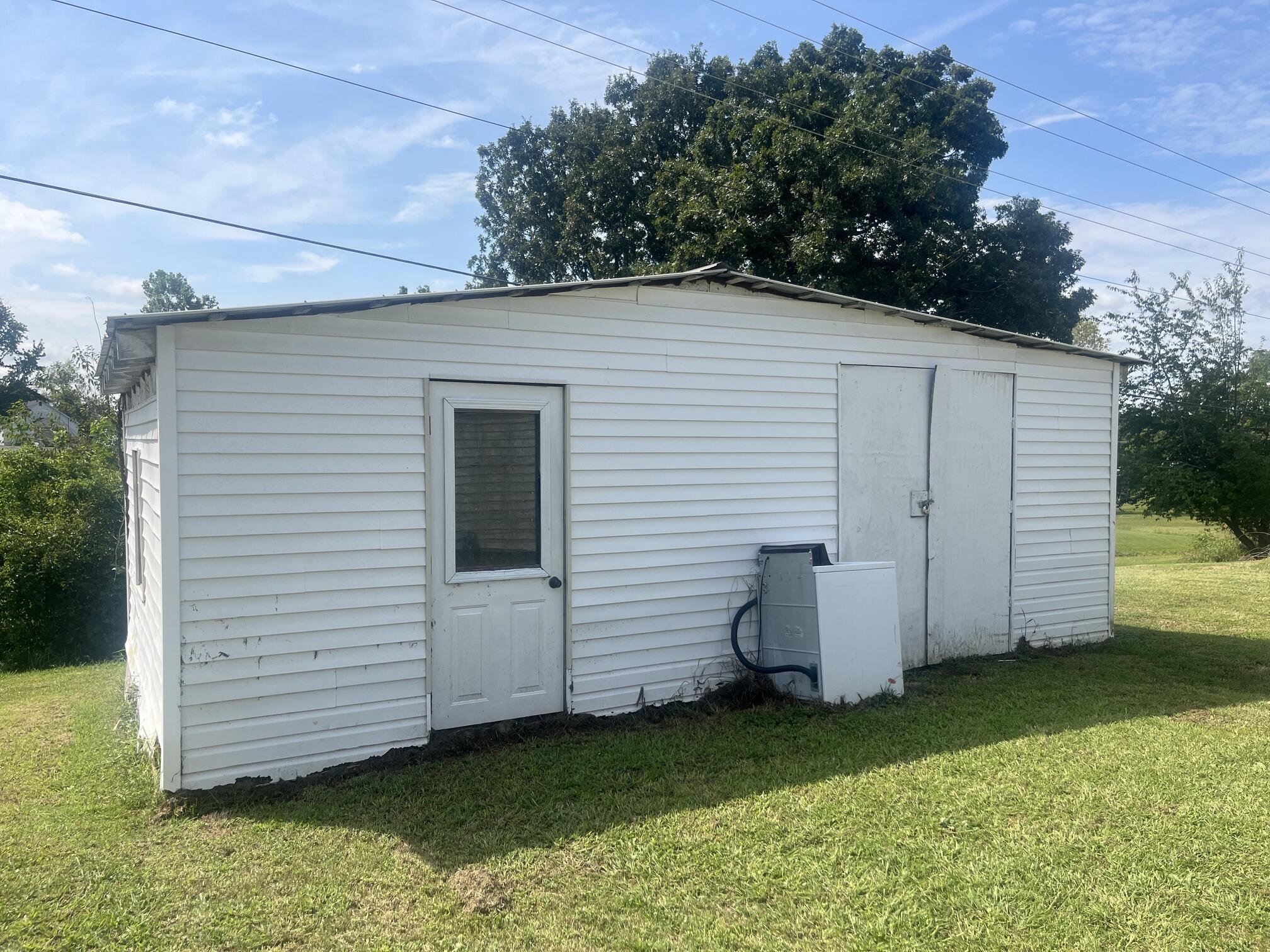 715 Cedar Grove Road Property Photo 6