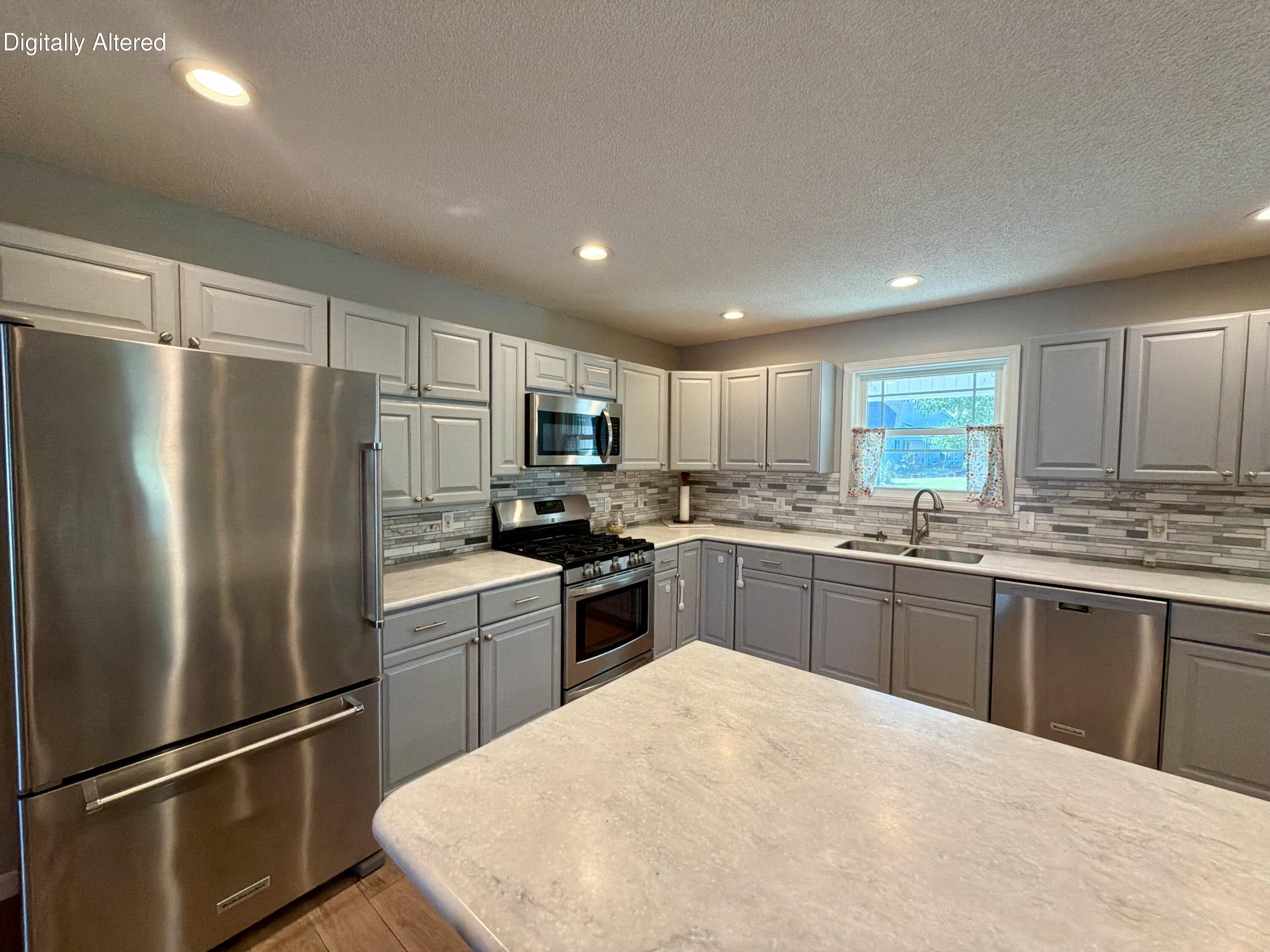 25 Kurt Drive Property Photo 18
