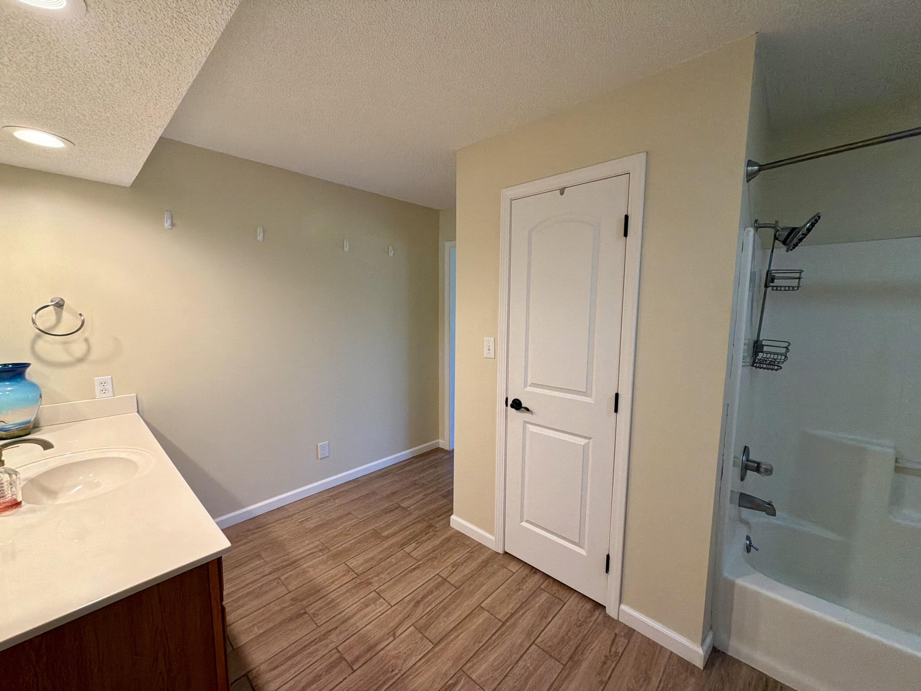25 Kurt Drive Property Photo 38