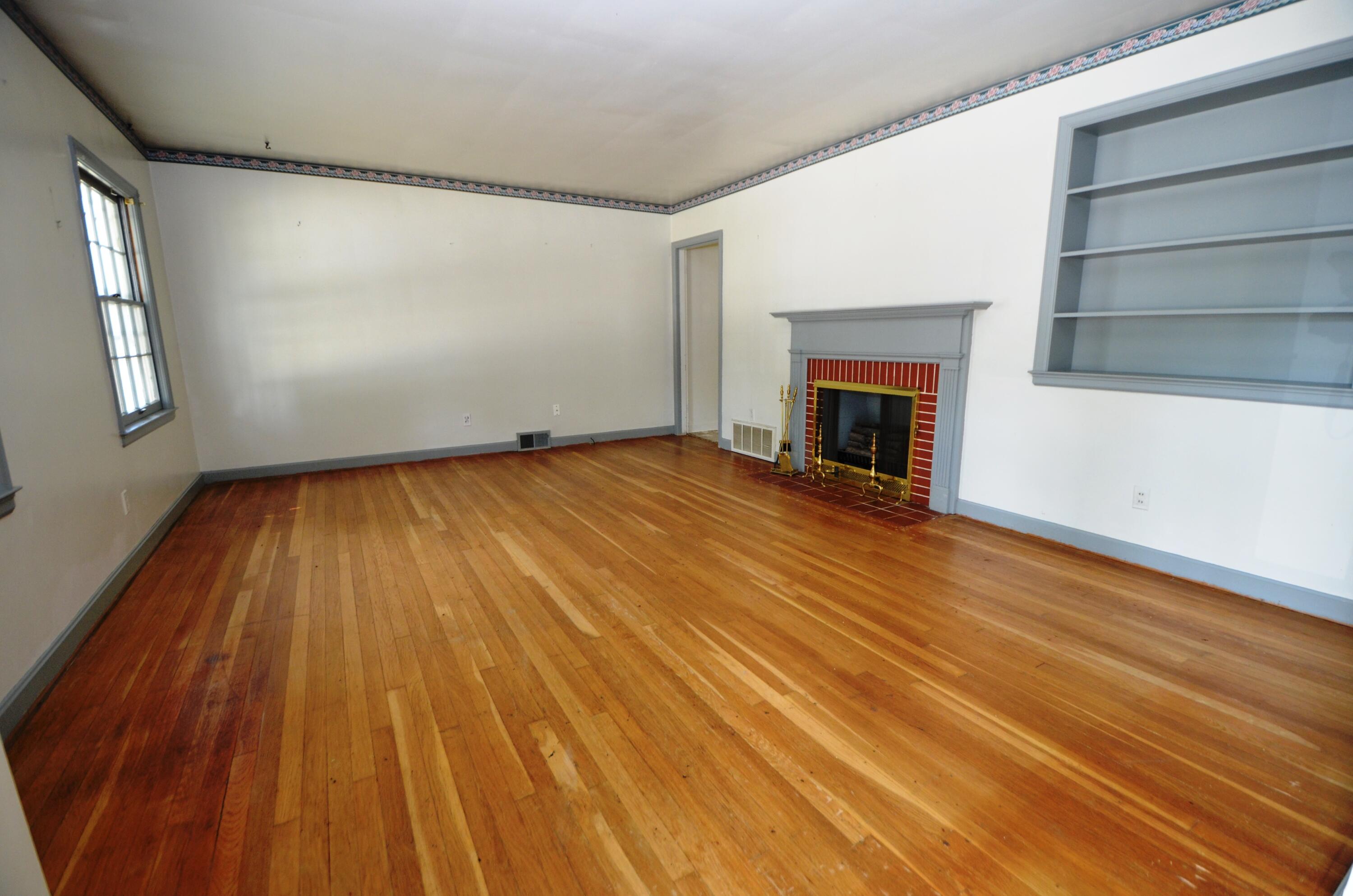 351 Bacon Court Property Photo 7