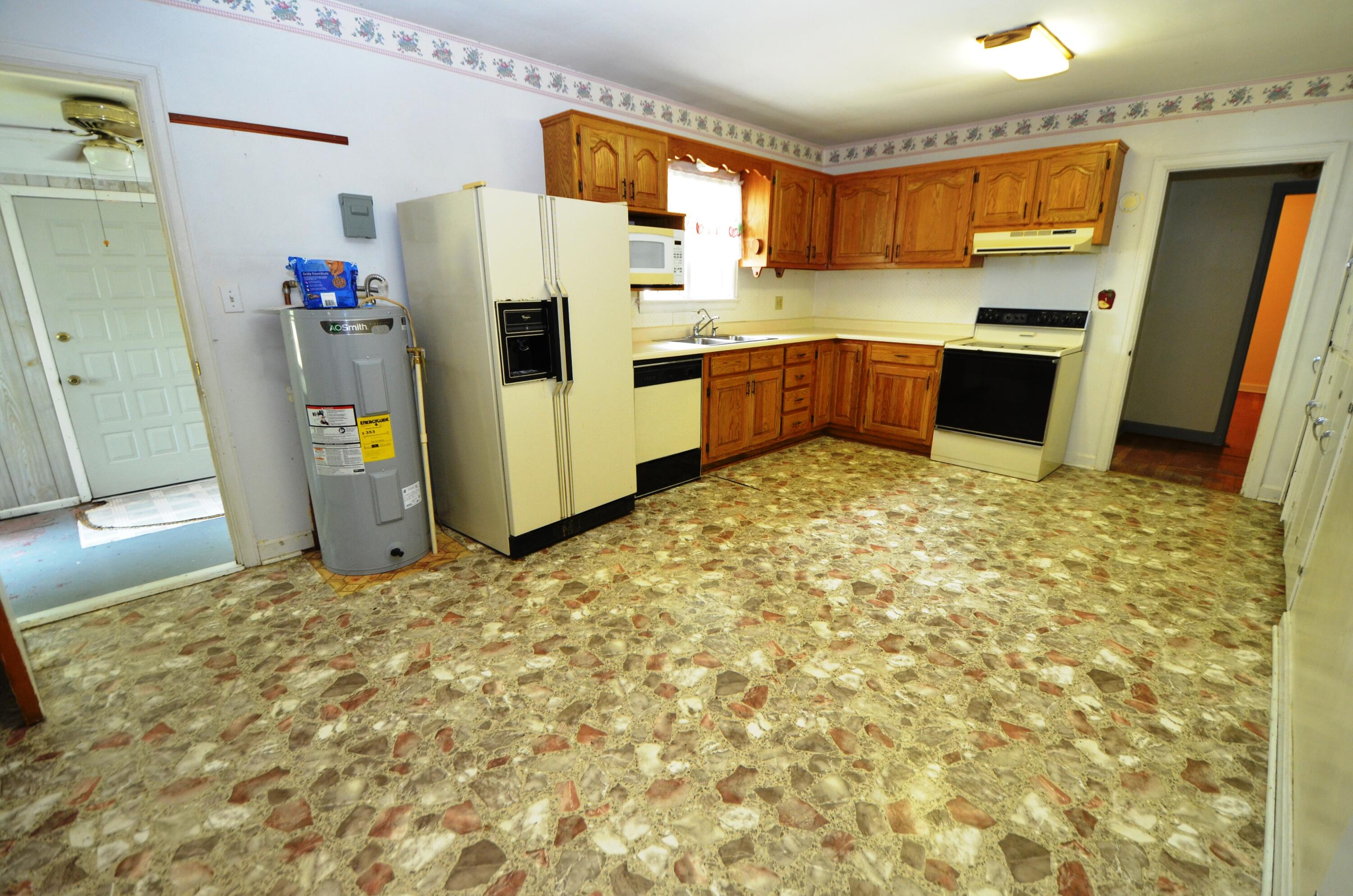 351 Bacon Court Property Photo 11