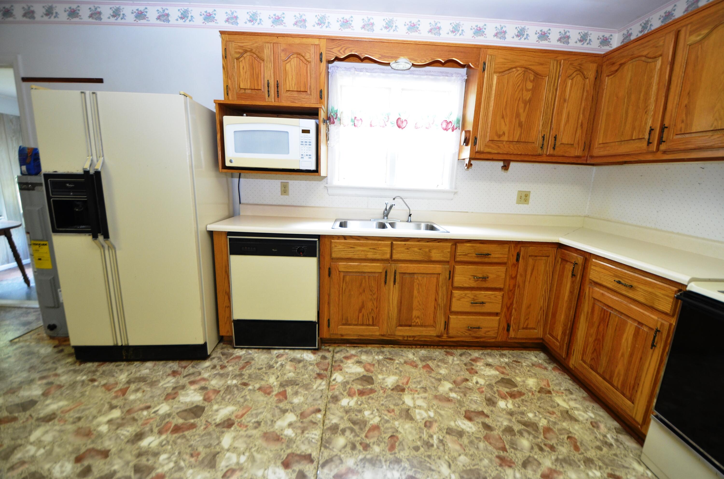 351 Bacon Court Property Photo 12