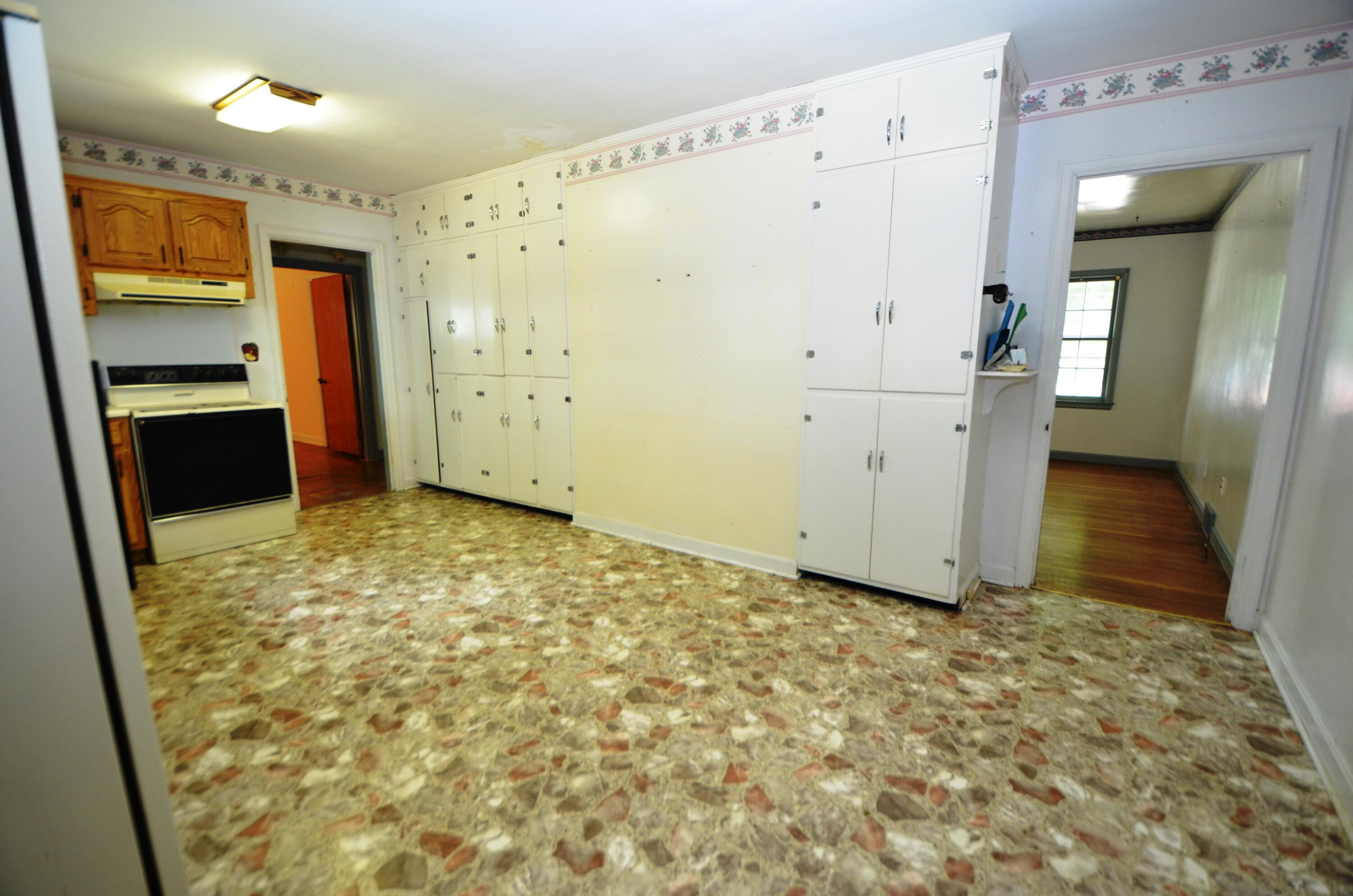 351 Bacon Court Property Photo 13