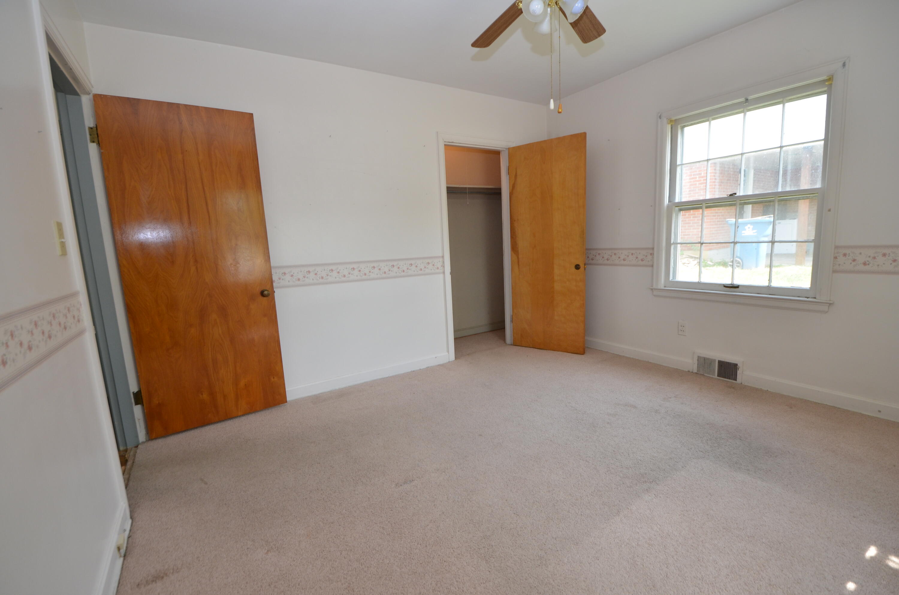 351 Bacon Court Property Photo 16